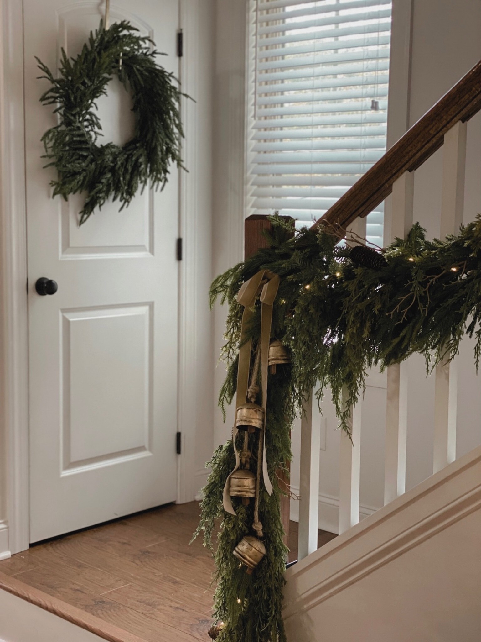 Christmas decorating 🎄

#LTKhome #LTKHoliday #LTKSeasonal