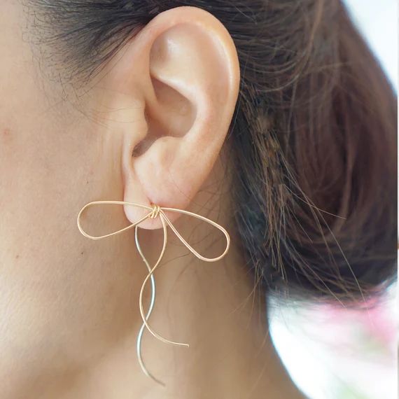 Dainty Gold Bow Threader Earrings, Simple Gold Ribbon Threading Earrings, Minimalist Gold Bow Uni... | Etsy (US)