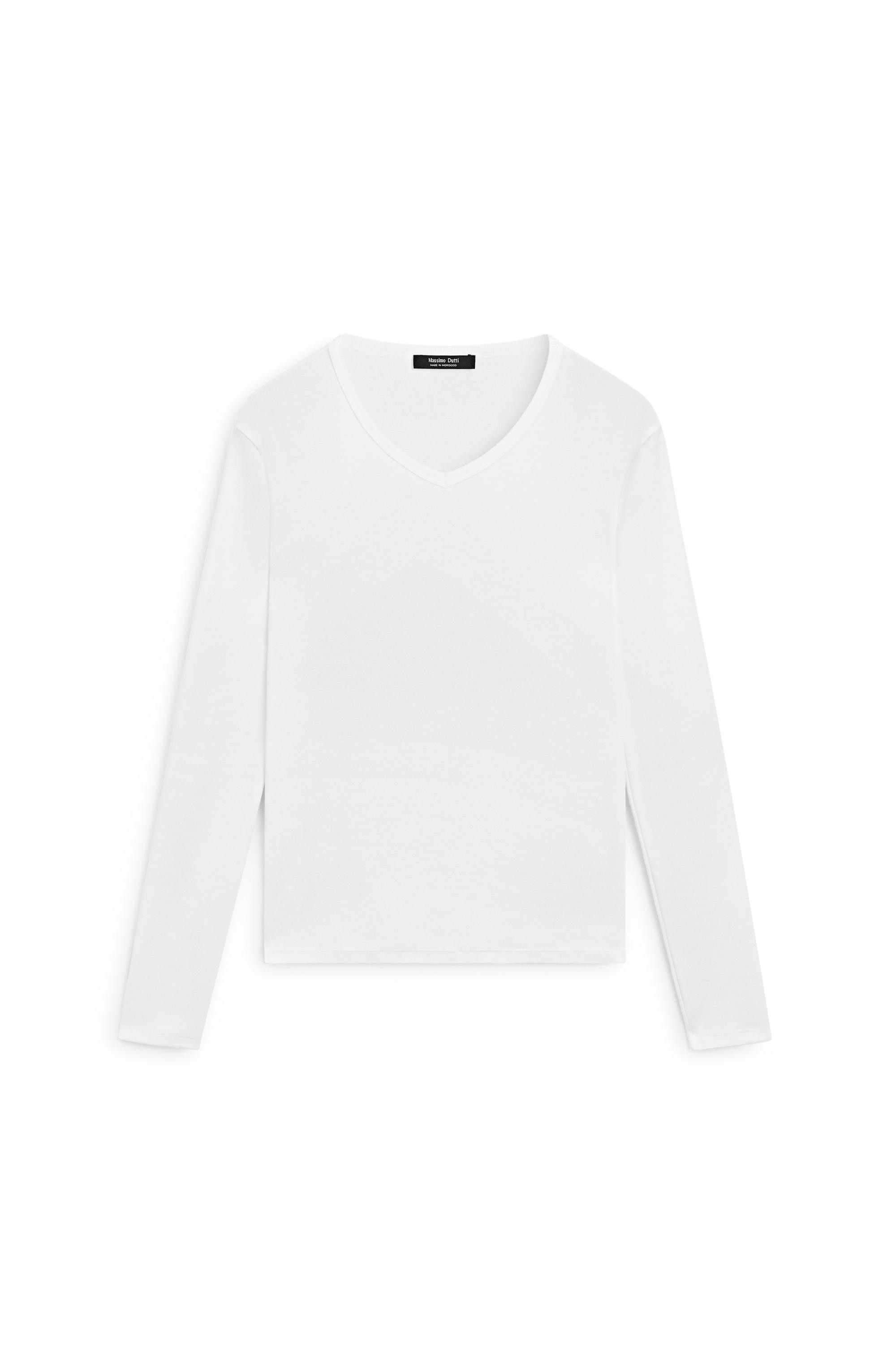 100% cotton V-neck long sleeve T-shirt - Off white | Massimo Dutti UK