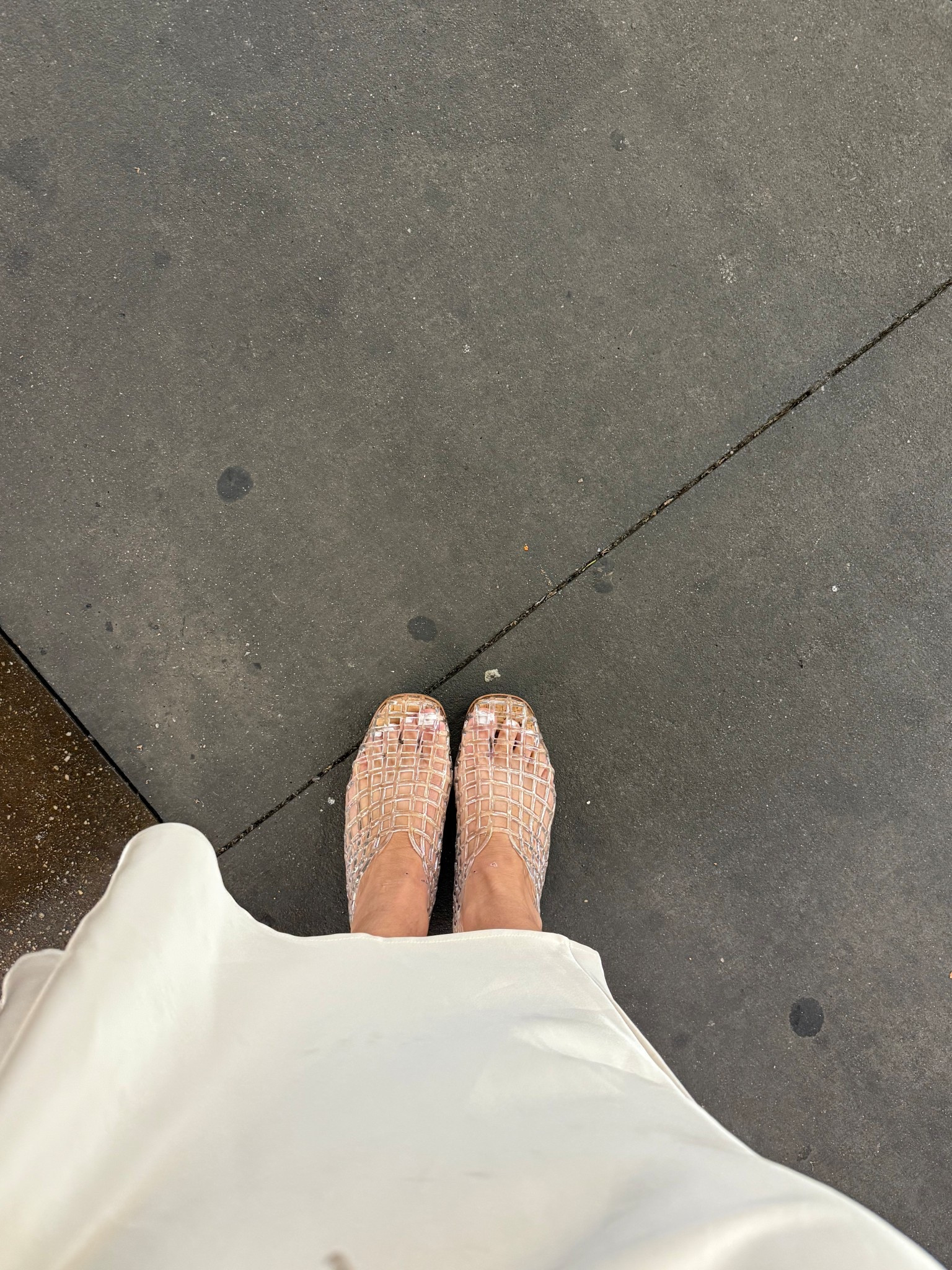 can’t tell if you’ll love it hate these but they’re oh so comfy 

#LTKFindsUnder100 #LTKFindsUnder50 #LTKU