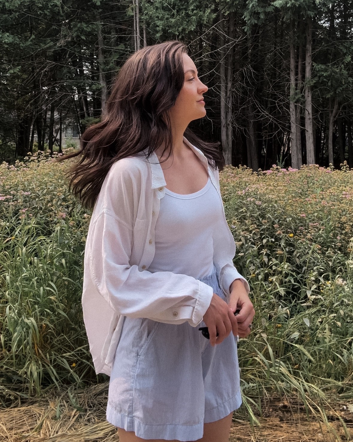 Summer outfit🤍

Striped short American eagle aerie white linen shirt women’s outfit inspo Pinterest girl

#LTKcanada #LTKworkwear #LTKsummer