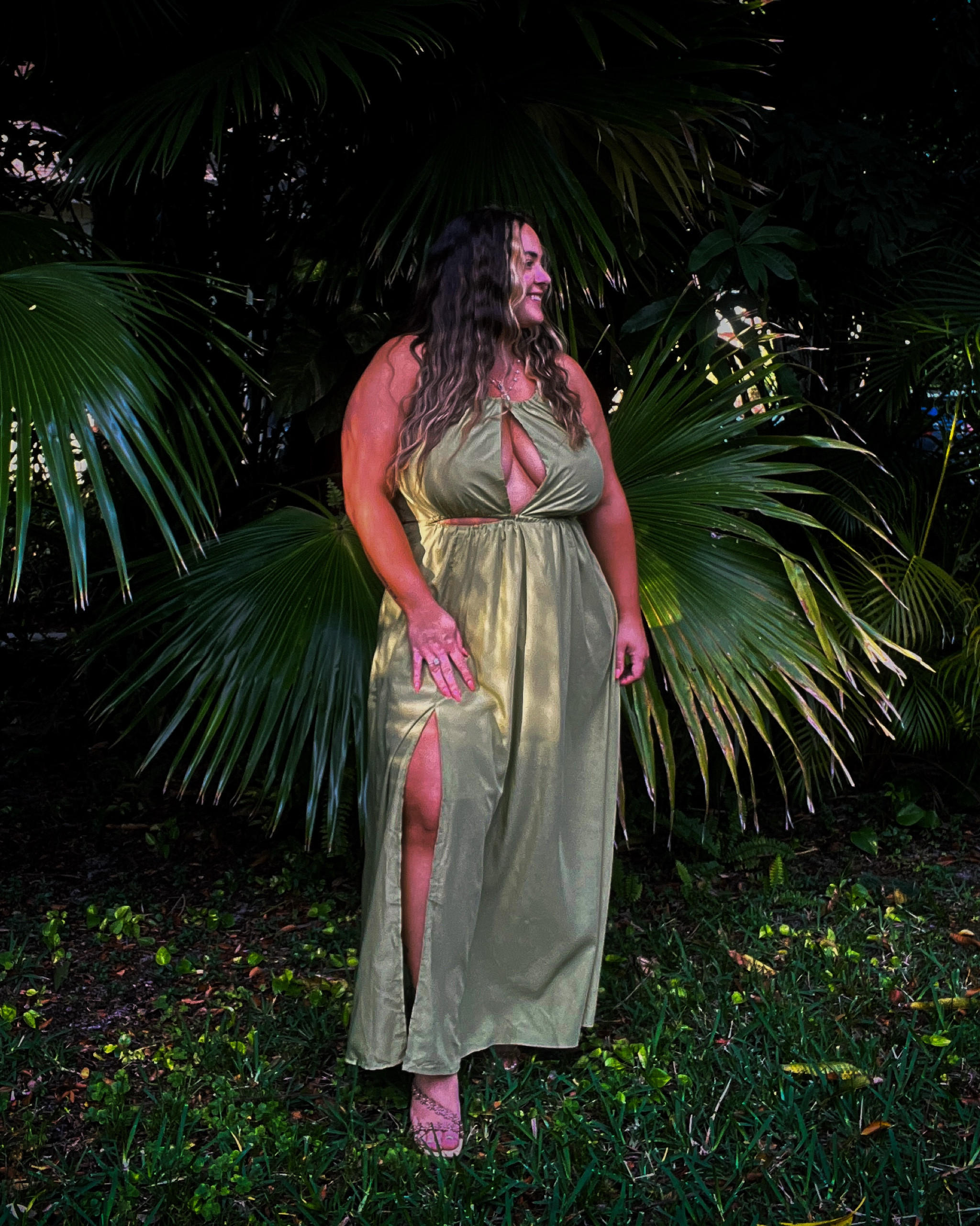 Designer inspired dress from Amazon 

5’2” size 14-16 wearing an XL 

#size14 #size16 #fullbust #lookforless #vacation #sundress 

#LTKMidsize #LTKFindsUnder50 #LTKStyleTip