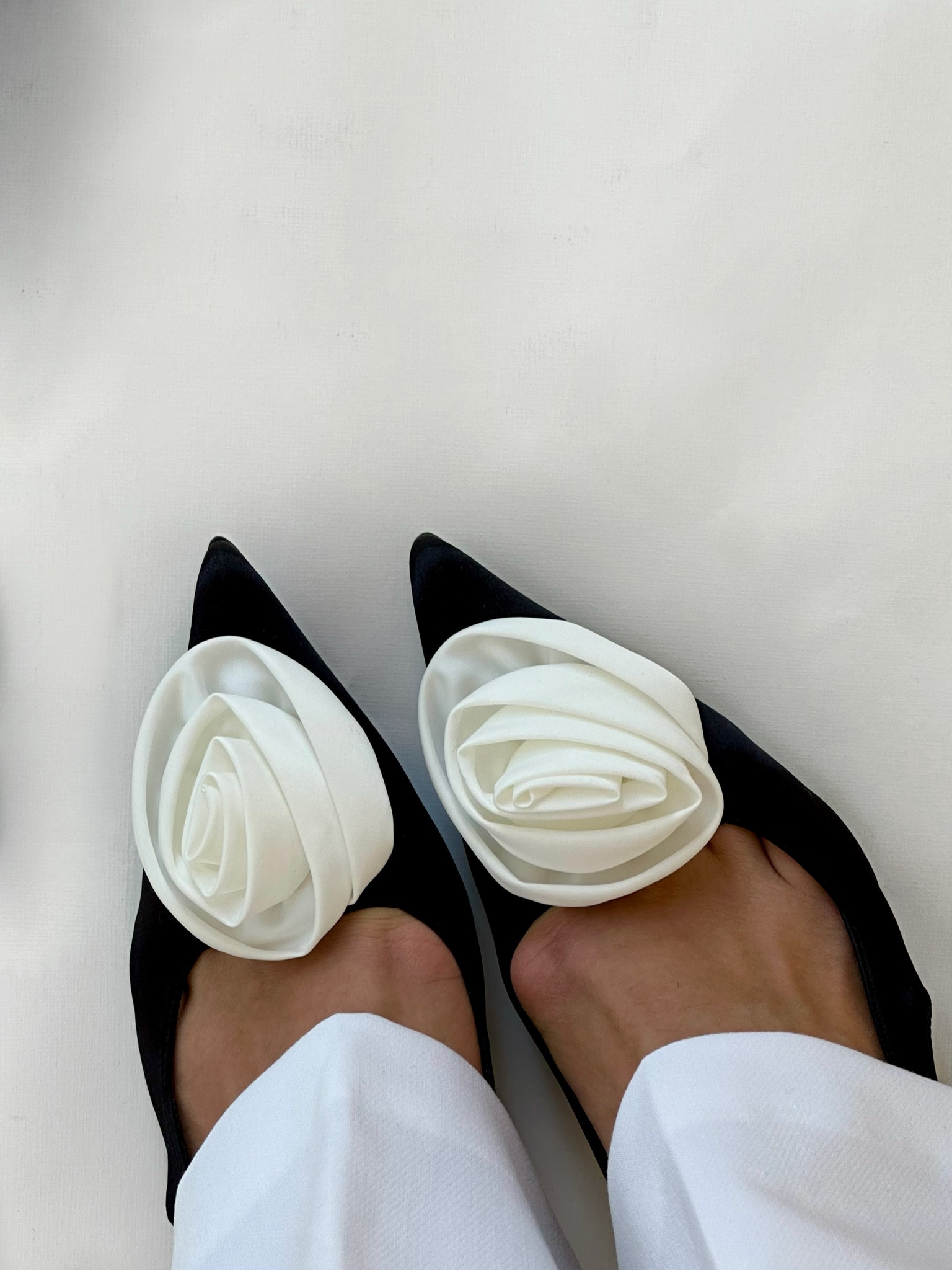 can’t wait to style these chic elegant heeled slingbacks with statement flower gifted by Cider shop😍🖤for all the shows & streetstyle during Paris Fashion Week🍸 follow my IG for more updates @emily.varr 🤫

#LTKSeasonal #LTKShoeCrush #LTKParties