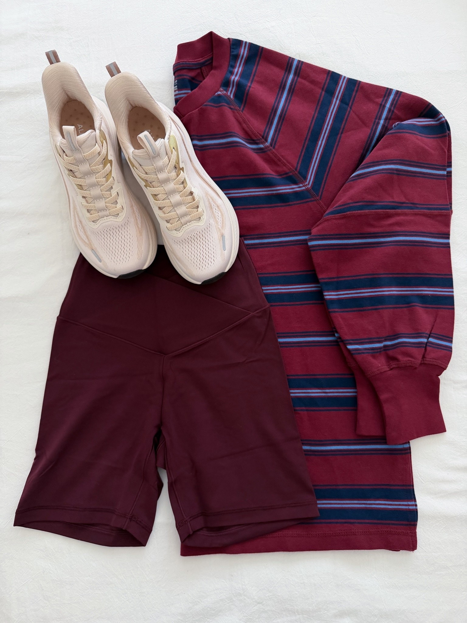 Fall transition walking outfit 🍂