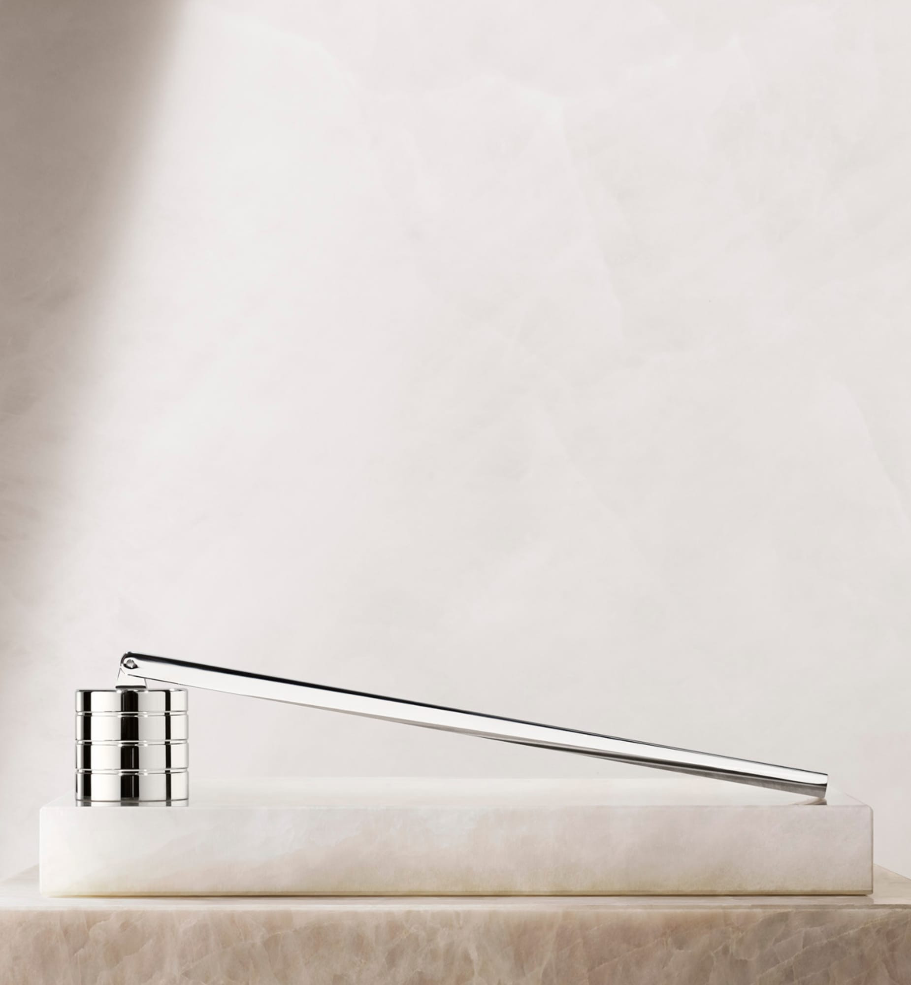 La Collection Privée Luxury Candle Snuffer US | Dior Beauty (US)