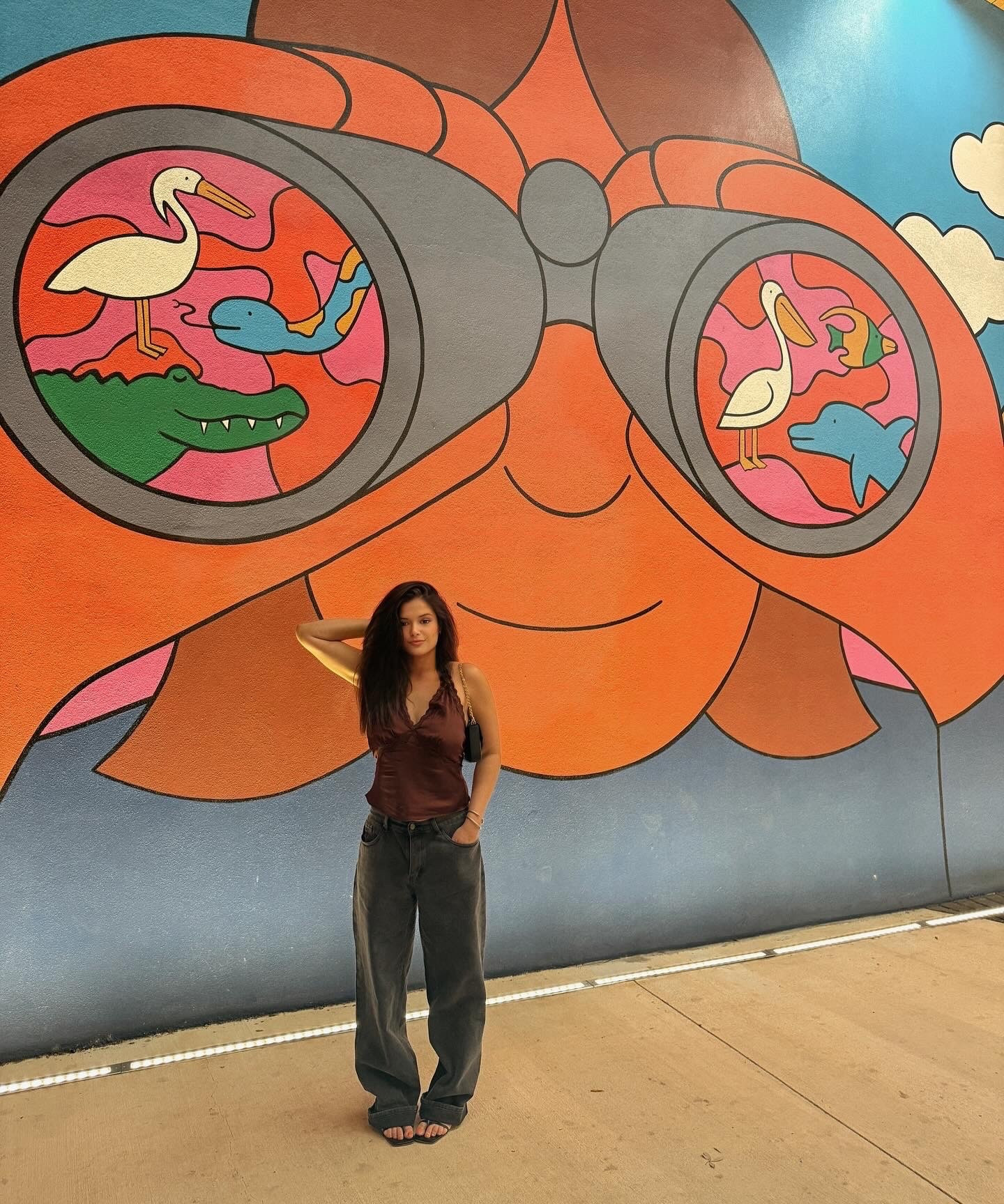 
#baggypants/silktop/reformation 🫶🏻

#LTKU #LTKSeasonal #LTKMidsize