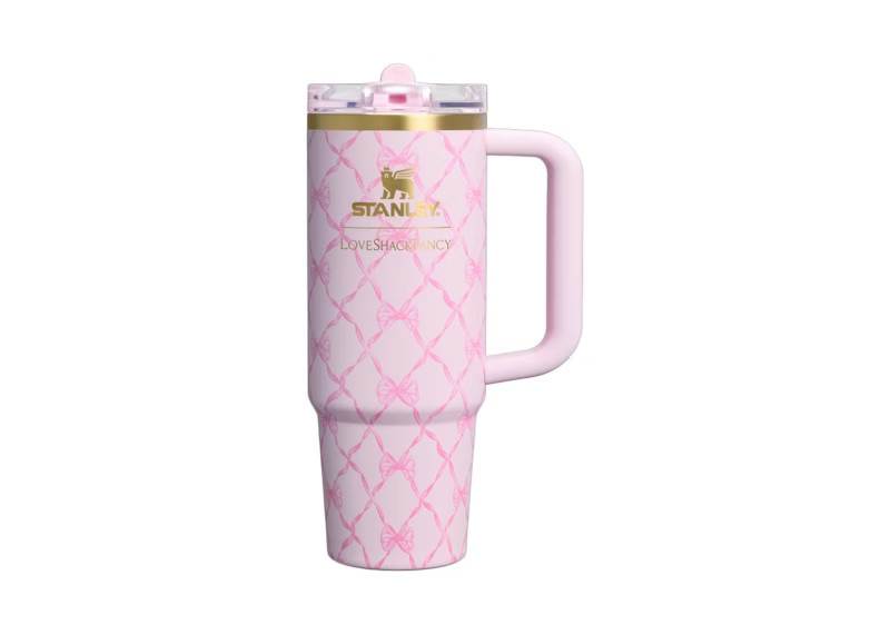Stanley 1913 x LoveShackFancy Holiday Quencher ProTour Flip Straw 30oz Tumbler in Baby Bow Pink Peppermint | StockX