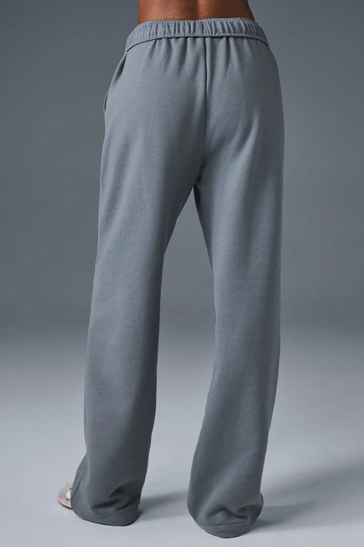 Accolade Straight Leg Sweatpant | Alo Yoga (US)