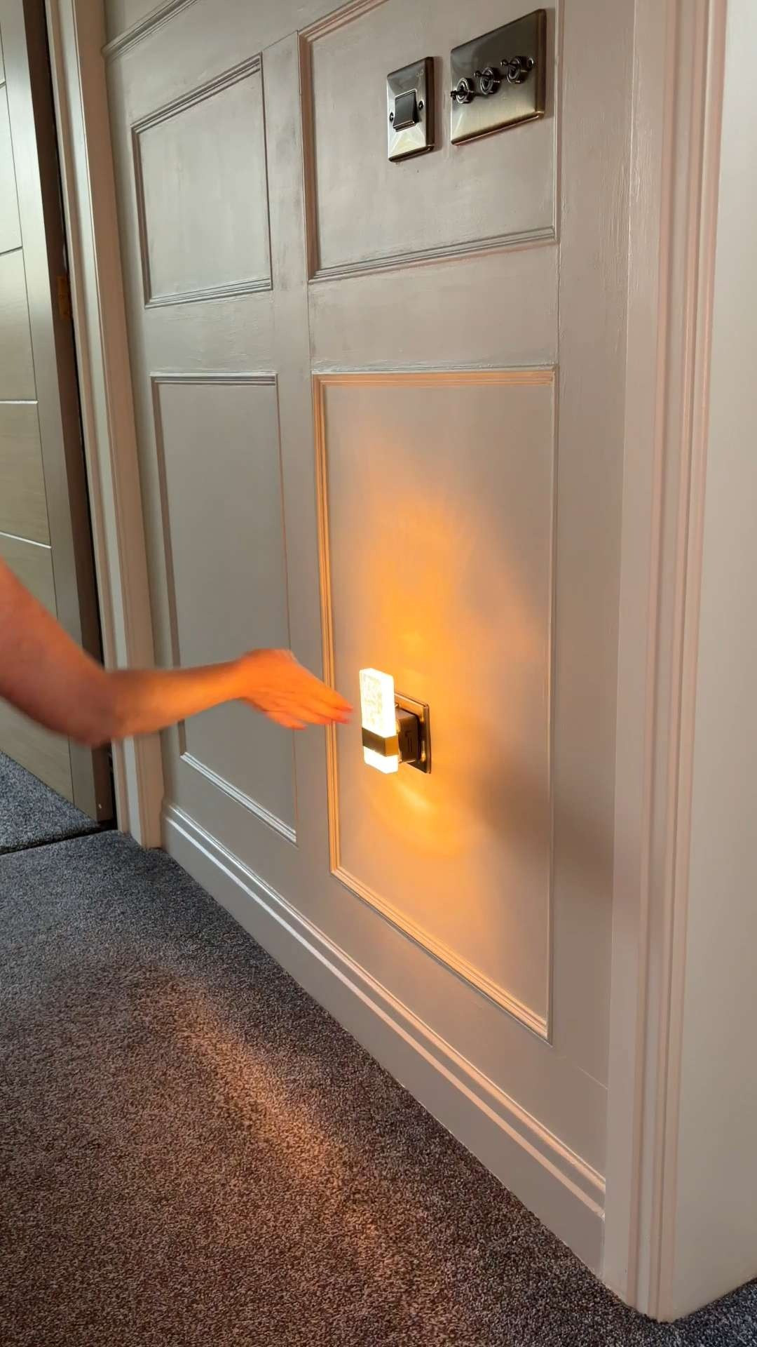 You finally found a night light that actually complements your home. ✨💡
This plug-in night light turns on automatically at dusk and gives off the most beautiful warm glow. Such a simple home upgrade, but it adds both style and practicality!  

 #LTKuk #LTKhome
