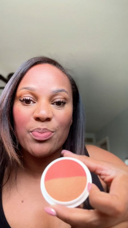 You guys know I love dibs makeup! They have these new baked blush sets that are so simple yet stunning! The shimmer they have give the mildest glow and don’t get me started on this one of a kind makeup brush! 😍

#LTKVideo #LTKbeauty #LTKfindsunder50