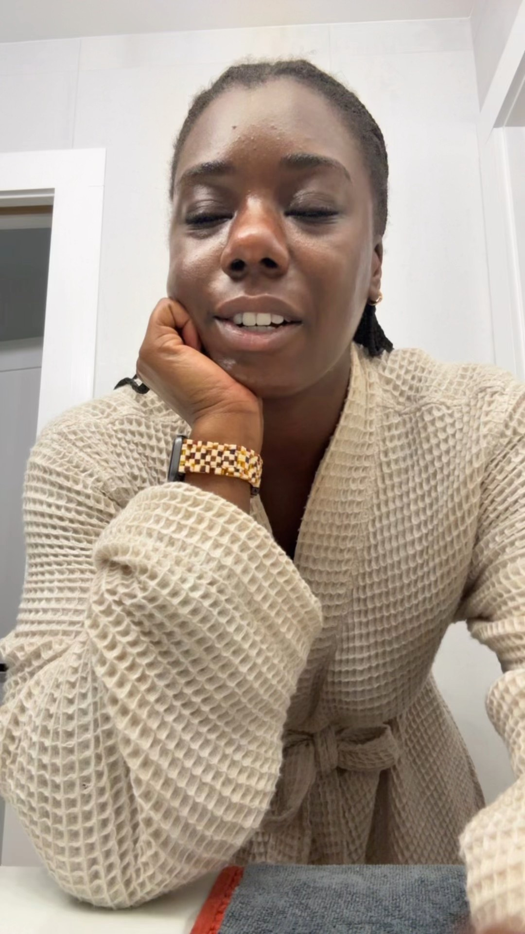 Best Robe to relax in 

#LTKStyleTip #LTKMidsize #LTKBeauty