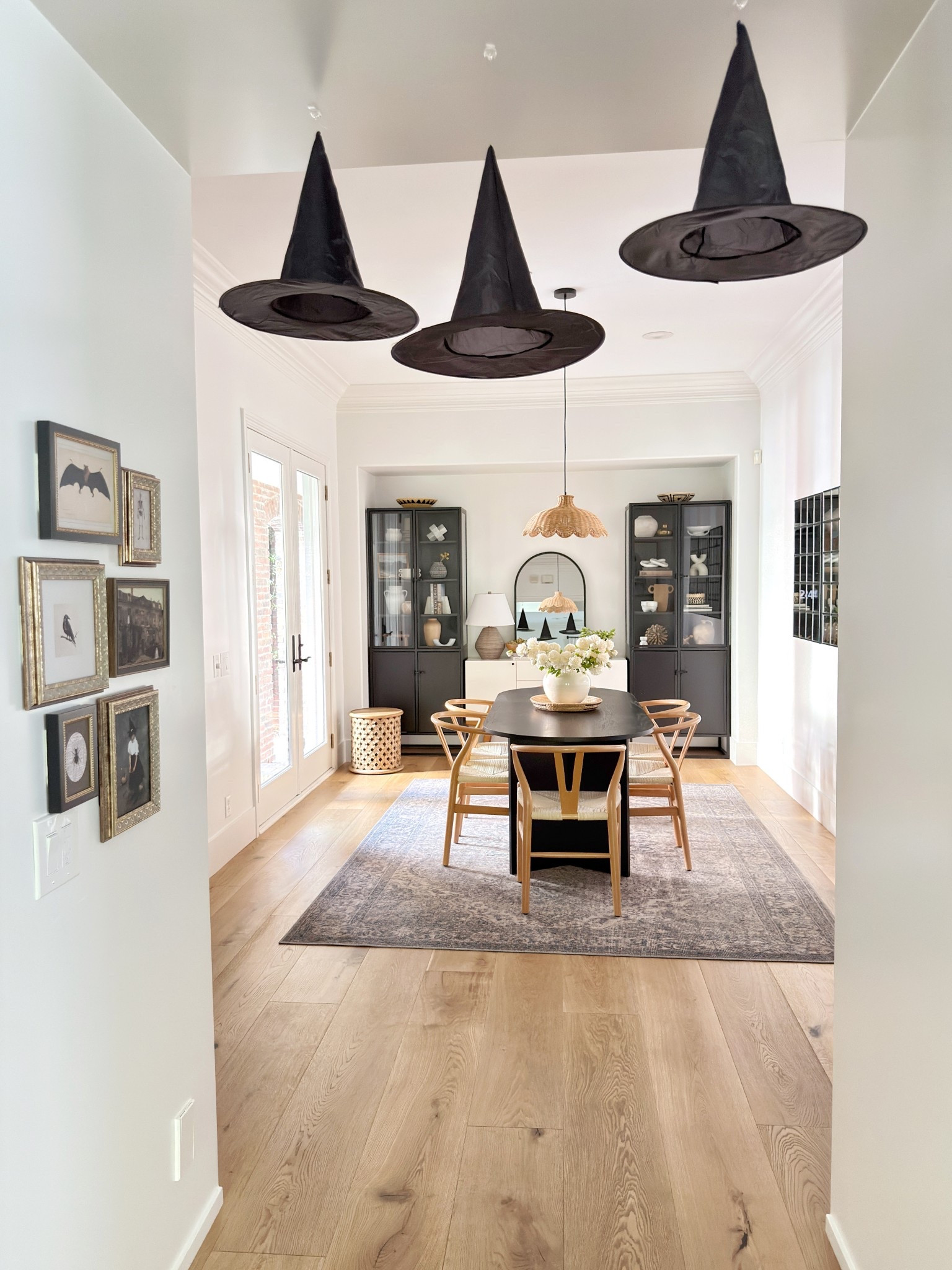 Halloween Decor 

#LTKSeasonal #LTKHome #LTKHalloween