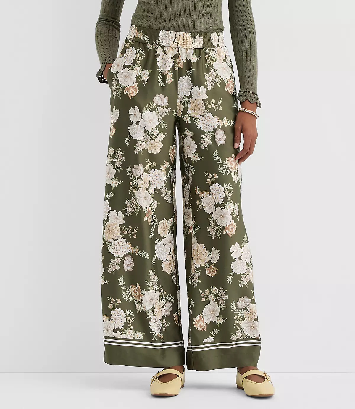 Pull On Wide Leg Pants in Floral | LOFT