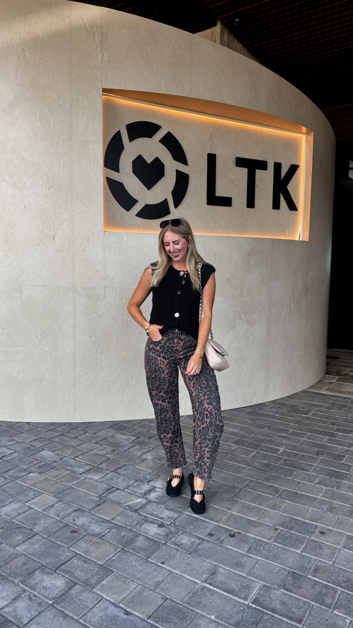Effortless chic meets bold style ✨ Rocking these leopard print barrel-leg pants with a classic black sweater vest for the perfect mix of trendy + timeless. Obsessed with how versatile this look is—from coffee runs to casual meetings. 🖤🐆

📌 Shop my look on LTK: animal print pants | black sleeveless knit | statement flats | quilted shoulder bag | layered gold jewelry

#LTKstyle #LTKfashion #LTKunder100 #LTKootd #chicstyle #animalprint #streetstyle #falloutfits #casualchic #leopardpants

#LTKCon #LTKSaleAlert #LTKFindsUnder50