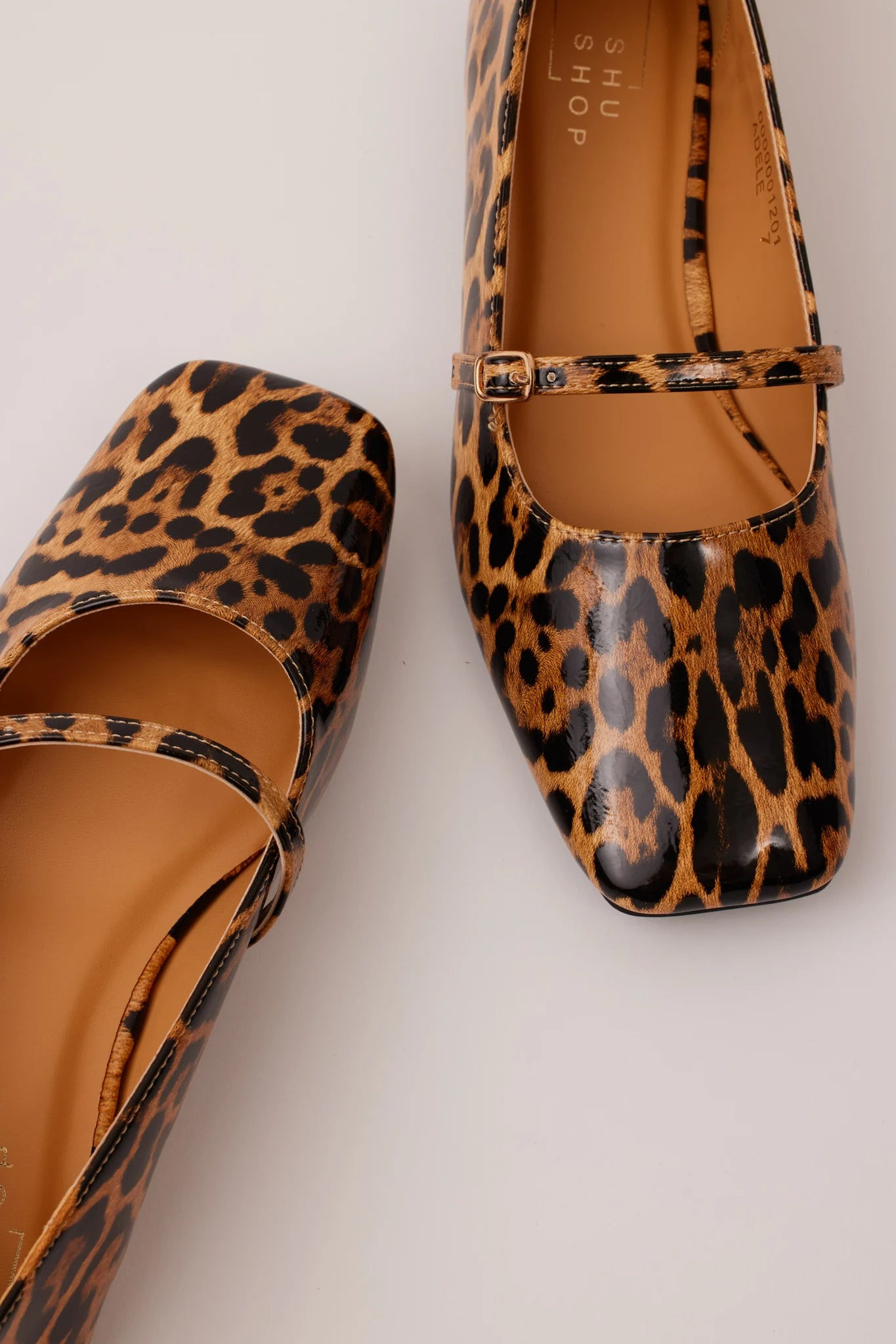 Adele Flats- Leopard | Avara