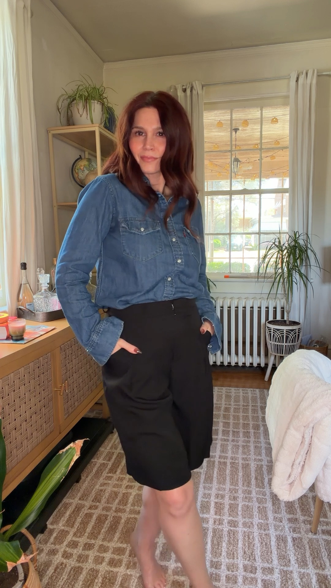 The perfect shorts. Just trying on wear with different style top. Add heels. So good. Under 20. Can add blazer for work 

#LTKWorkwear #LTKOver40 #LTKootd