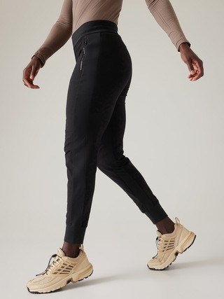 Headlands Hybrid Mid Rise Jogger | Athleta
