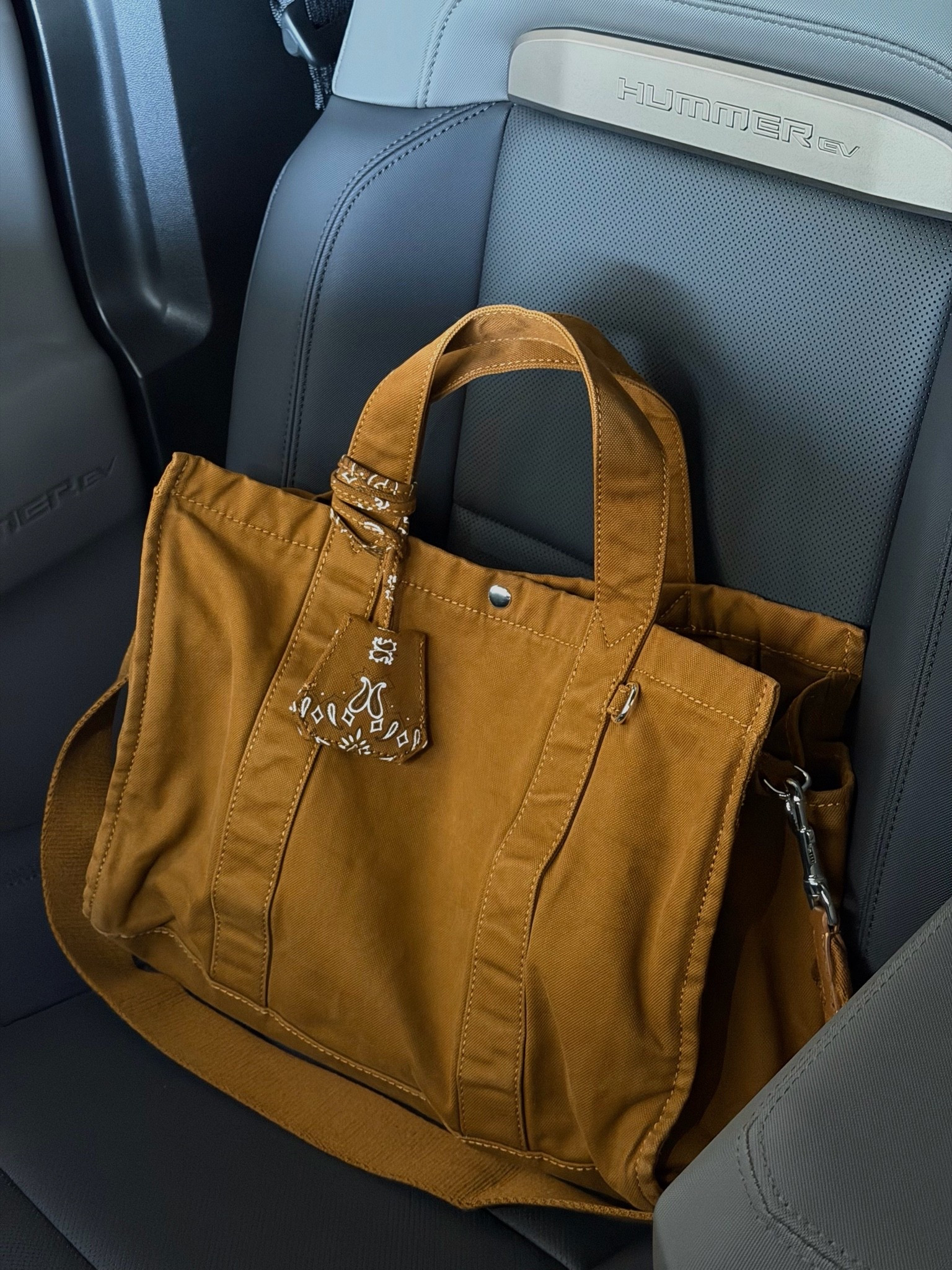 cutest new fall tote!