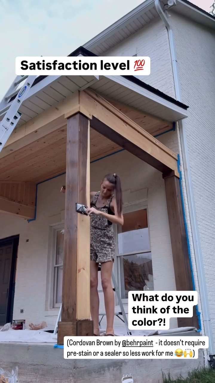 Satisfaction level 💯 (Cordovan Brown by @behrpaint - it doesn’t require pre-stain or a sealer so less work for me 😂🙌) What do you think of the color?!