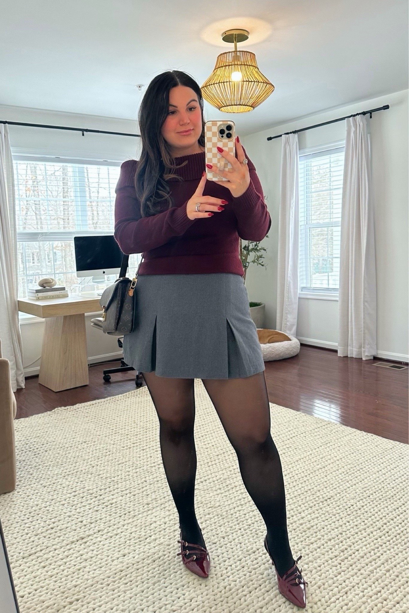 Recreating pinterest outfits as a midsize size 12/14! Really love this recreation!! Going to bring it with me to my next date night! 

Tights - xl
Sweater - xl
Grey skirt - xl *from Abercrombie last year, added some similar styles 
Heels - 9.5
Panties - xl *use code KELLYELIZXSPANX to save 

Pinterest inspired, winter outfit, skort, Abercrombie skort, midsize, tights, date night, date night outfit 




#LTKootd #LTKSeasonal #LTKMidsize