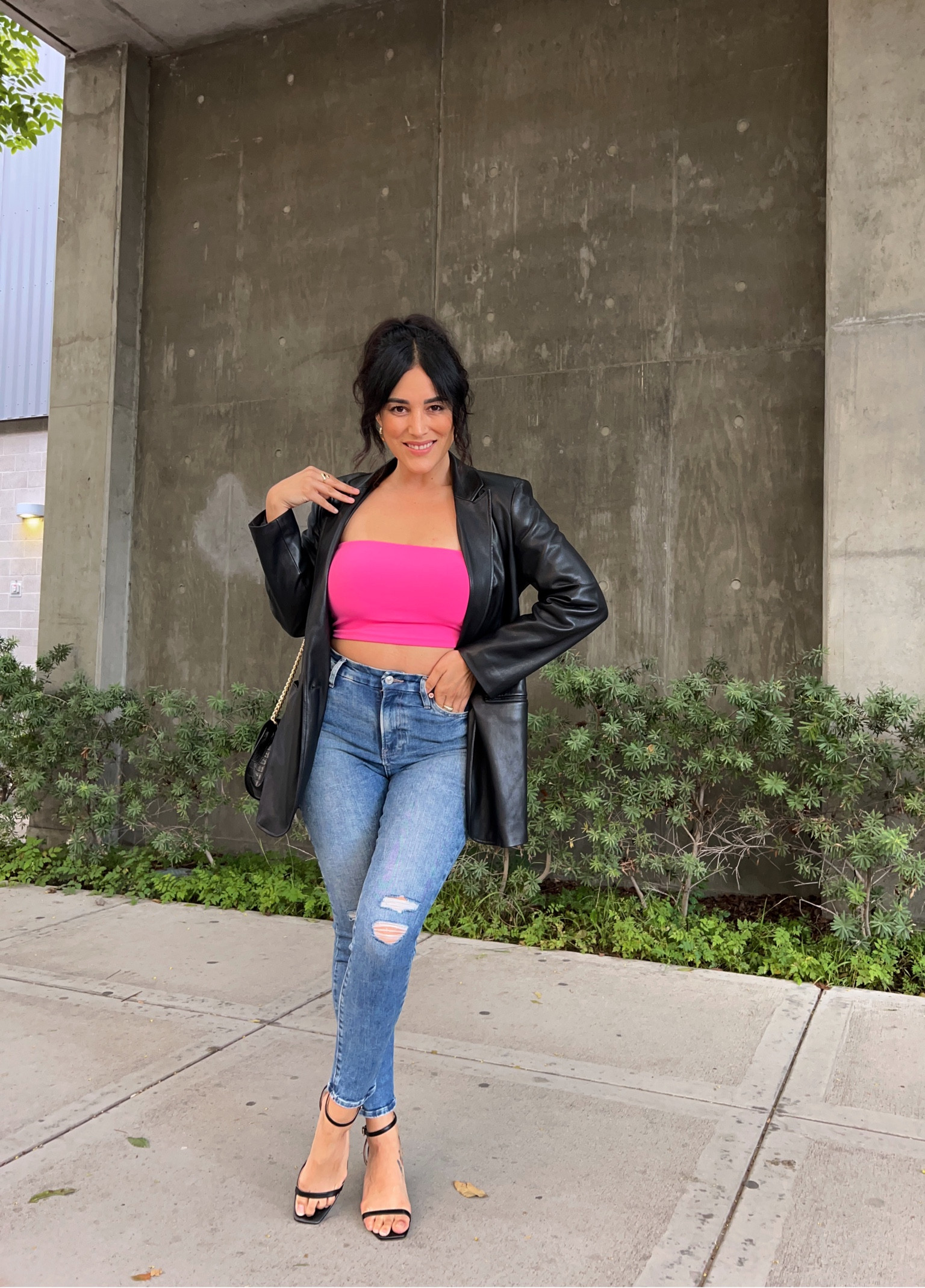 Early fall outfit idea! Ladies bring your skinny jeans back into rotation. Wear them with a tube top, blazer & block heels.

Jeans // M
Top // M
Blazer // M
Heels // 8

#LTKunder100 #LTKstyletip #LTKFind