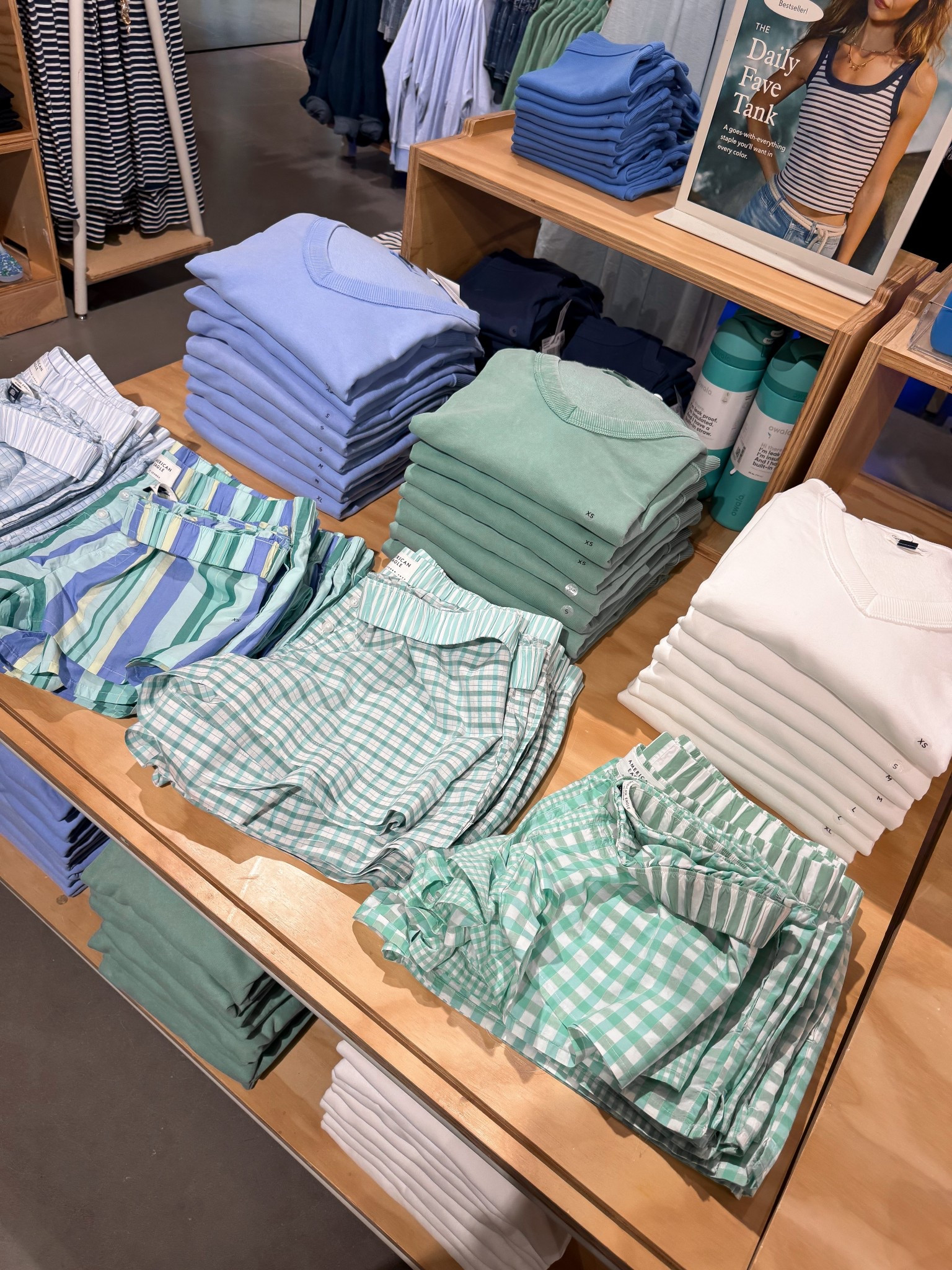 This color scheme though!
Boxer shorts for summa☀️🥑🍃


#LTKSeasonal #LTKSaleAlert #LTKgrwm