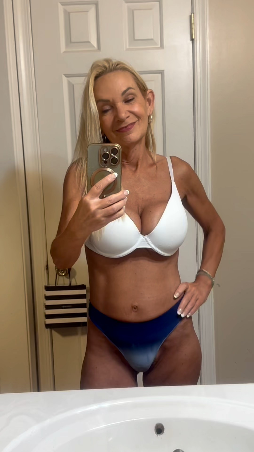 Love this t shirt bra so much I have it in every color- it’s a great wardrobe basic. And couldn’t resist this colorful little thong. Life is short- wear cute panties!

xoxo
Elizabeth 




#LTKActive #LTKFindsUnder50 #LTKOver40