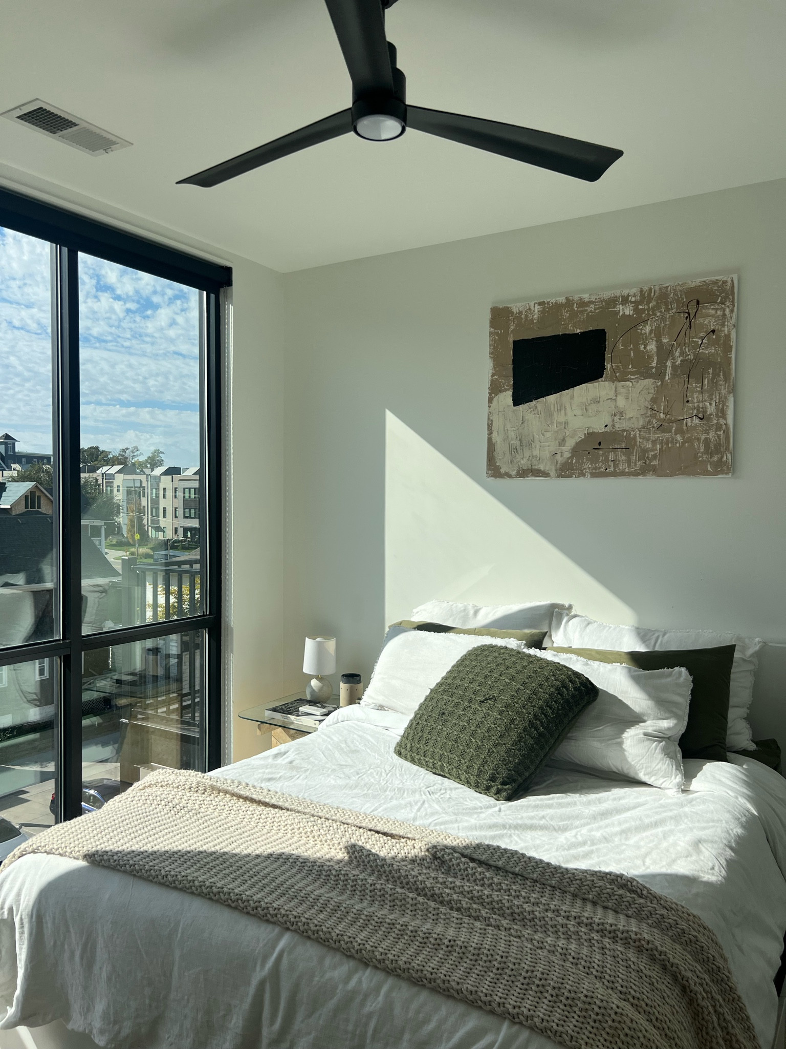 bedding details! 

#LTKfindsunder100 #LTKfindsunder50 #LTKhome