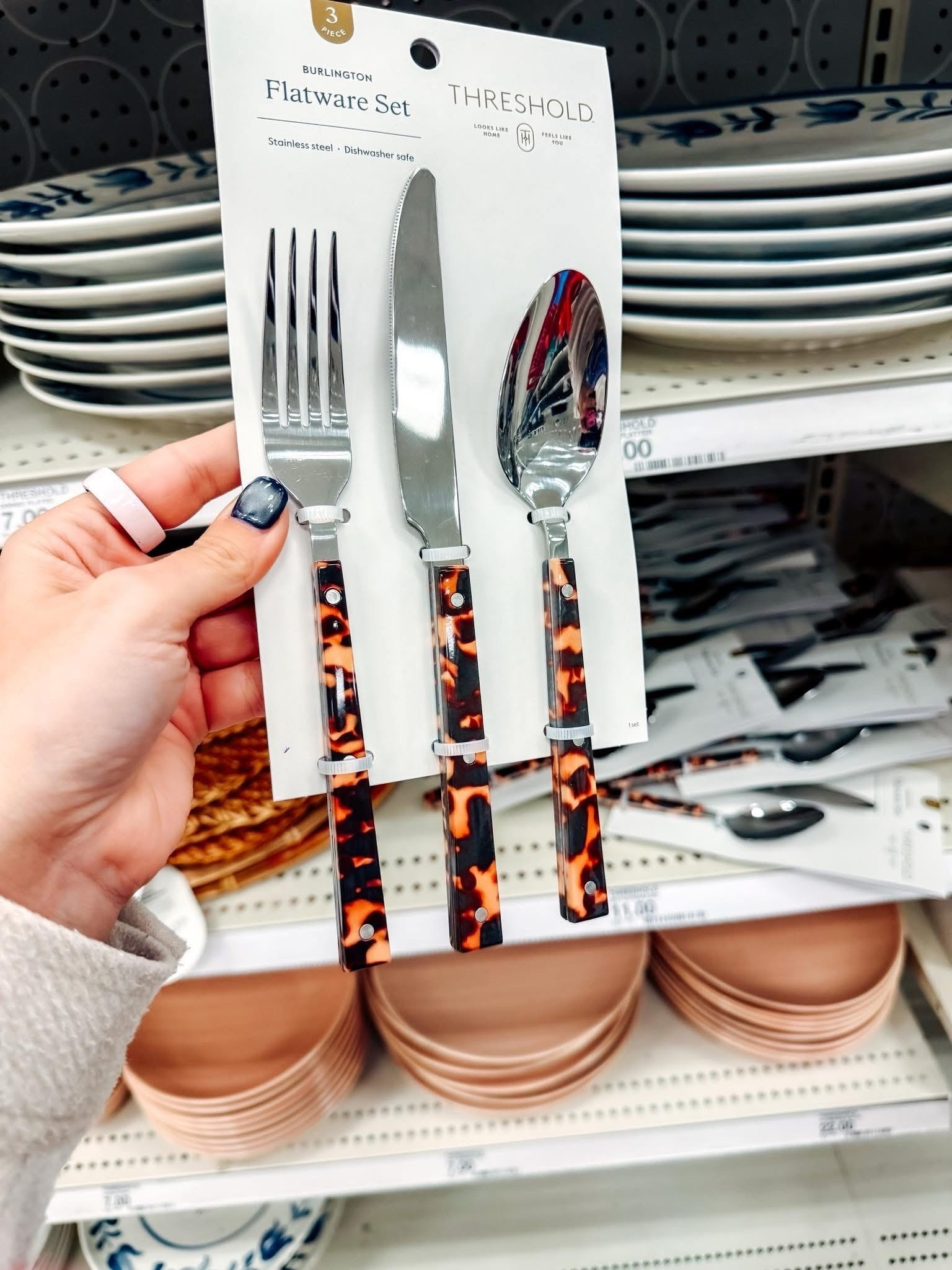 Uhmm HI! What?!? 
I was unaware I needed a new silverware for my house until now. How can I leave these at the store? They are so beautiful!! 😍 

#target #targetfinds #threshold #silverware #KitchenEssentials #girlythings #funfinds