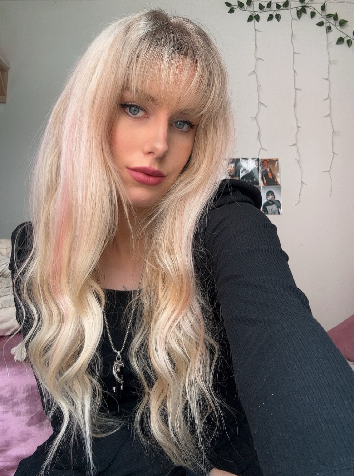 Little bit of pink hair 💕 

#LTKFestival #LTKeurope #LTKstyletip