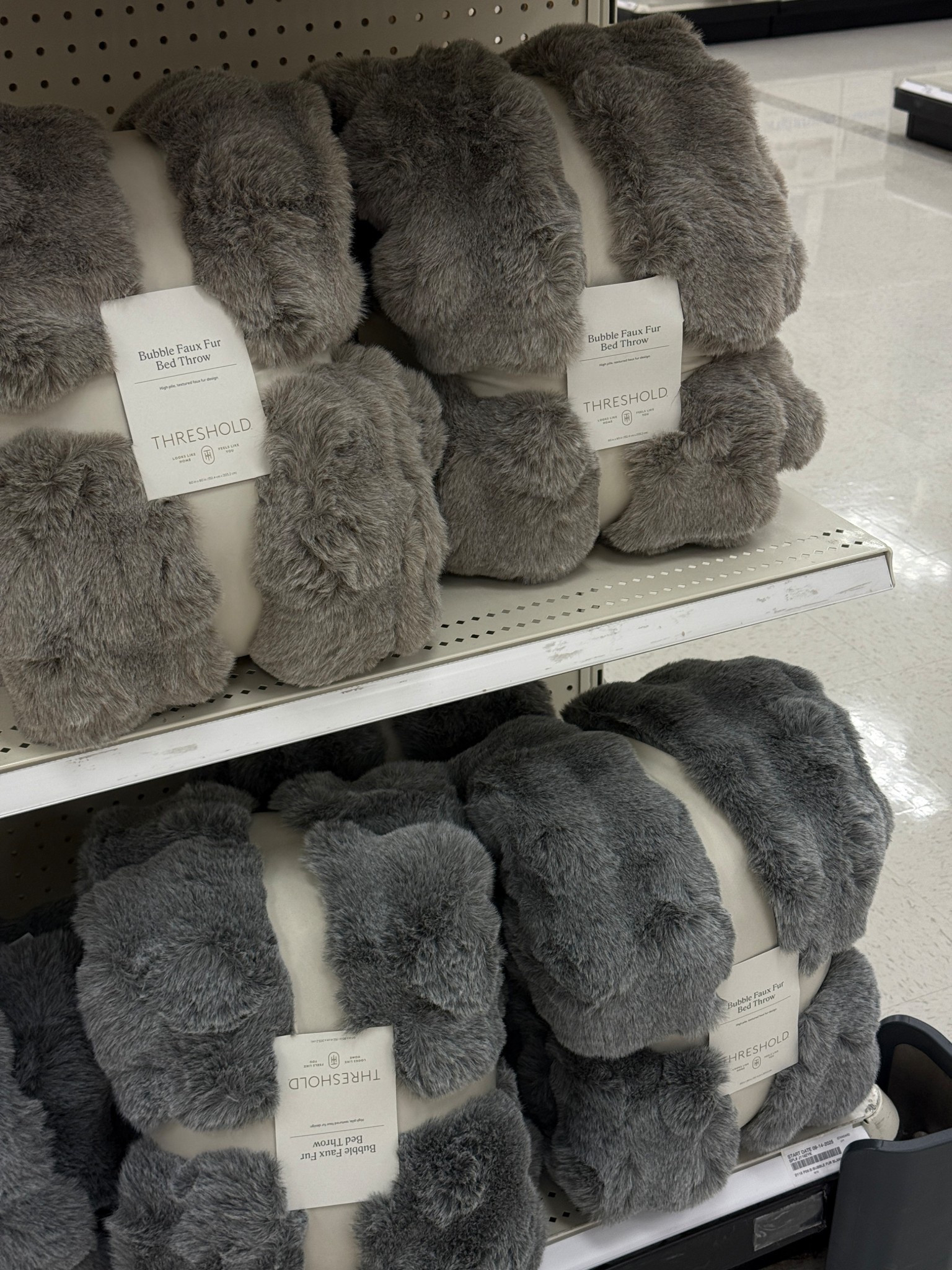 New blankets at target that are AMAZINGLY SOFTTT😍 such a great gift idea! 

#LTKHoliday #LTKHome #LTKGiftGuide