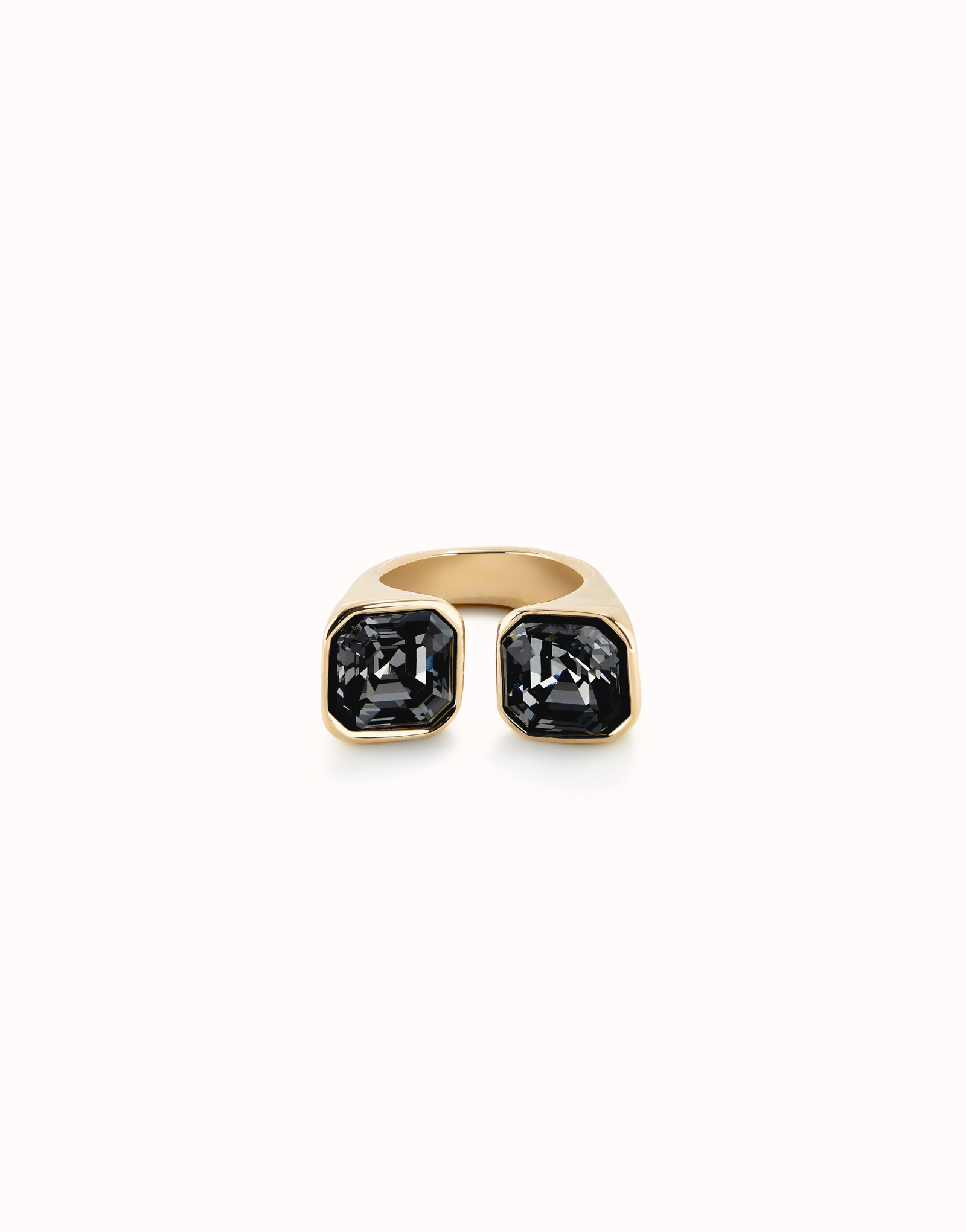 Ring with black crystal | UNOde50