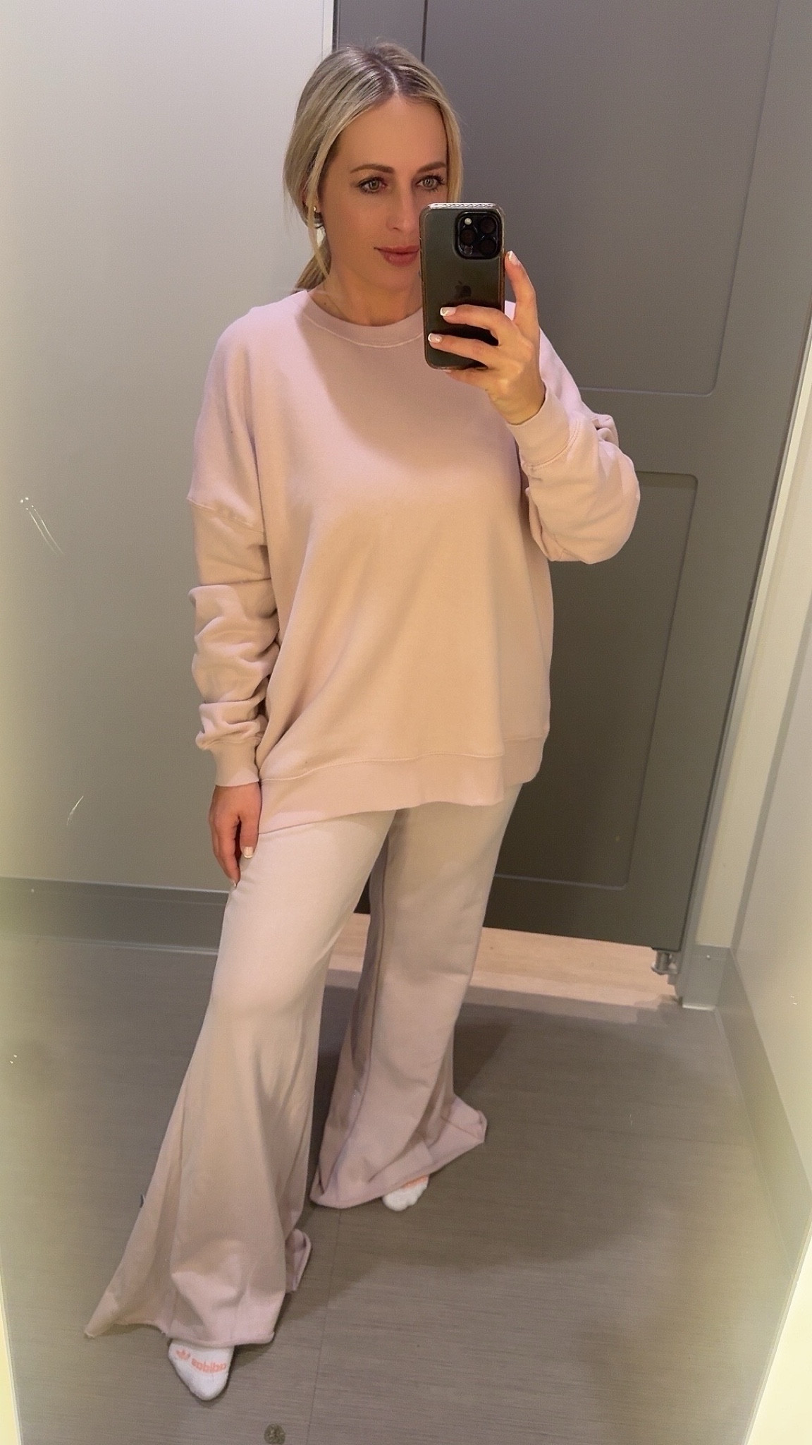 Flare sweatpants. Target. Target fashion. Wild fable. Target pants. Sweatshirt. Sweatshirt outfit. Oversized sweatshirt 

#LTKMidsize #LTKFindsUnder50 #LTKSeasonal