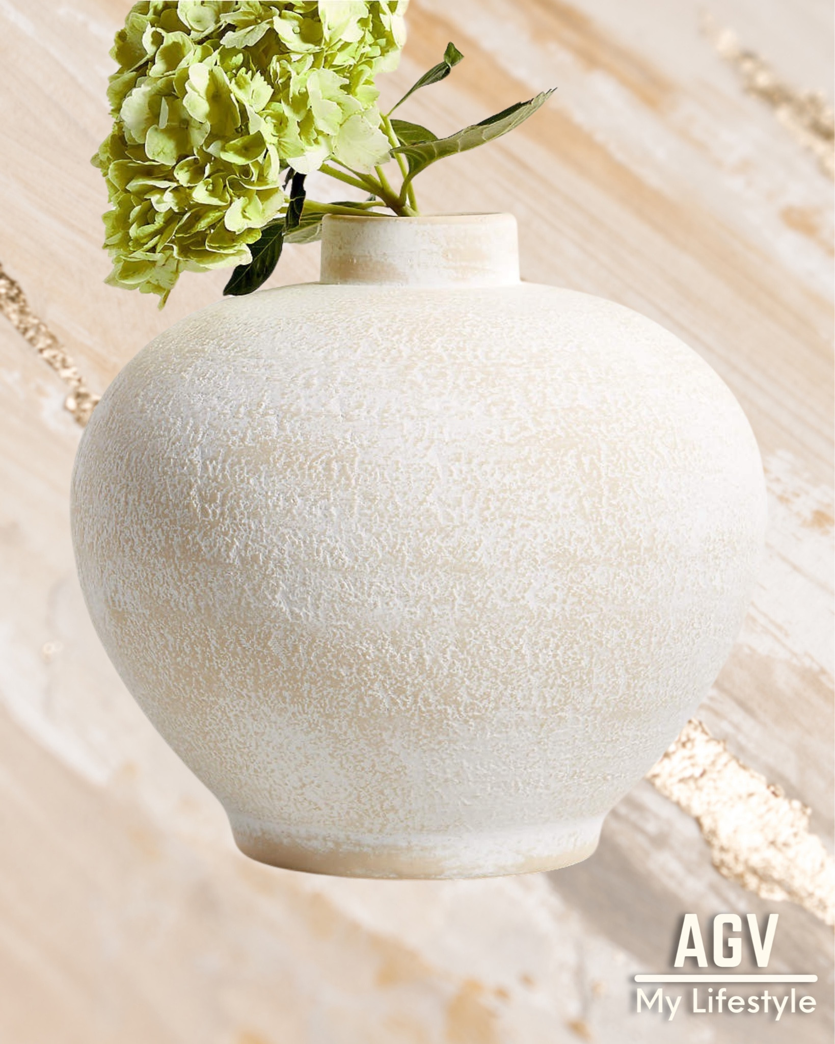 Organic Modern vases are totally in right now! I came across this beauty and just had to share!
Fall decor, vases, flowers, table decor, fall inspo
#organicmodern #falldecor #fallhomedecor #fallhome #vase #modernfarmhouse #flowers #neutralvase #neutraldecor #minimalisticdecor #organic #coffeetable #coffeetabledecor #homestyling #fall

#LTKHome #LTKFindsUnder100 #LTKSeasonal