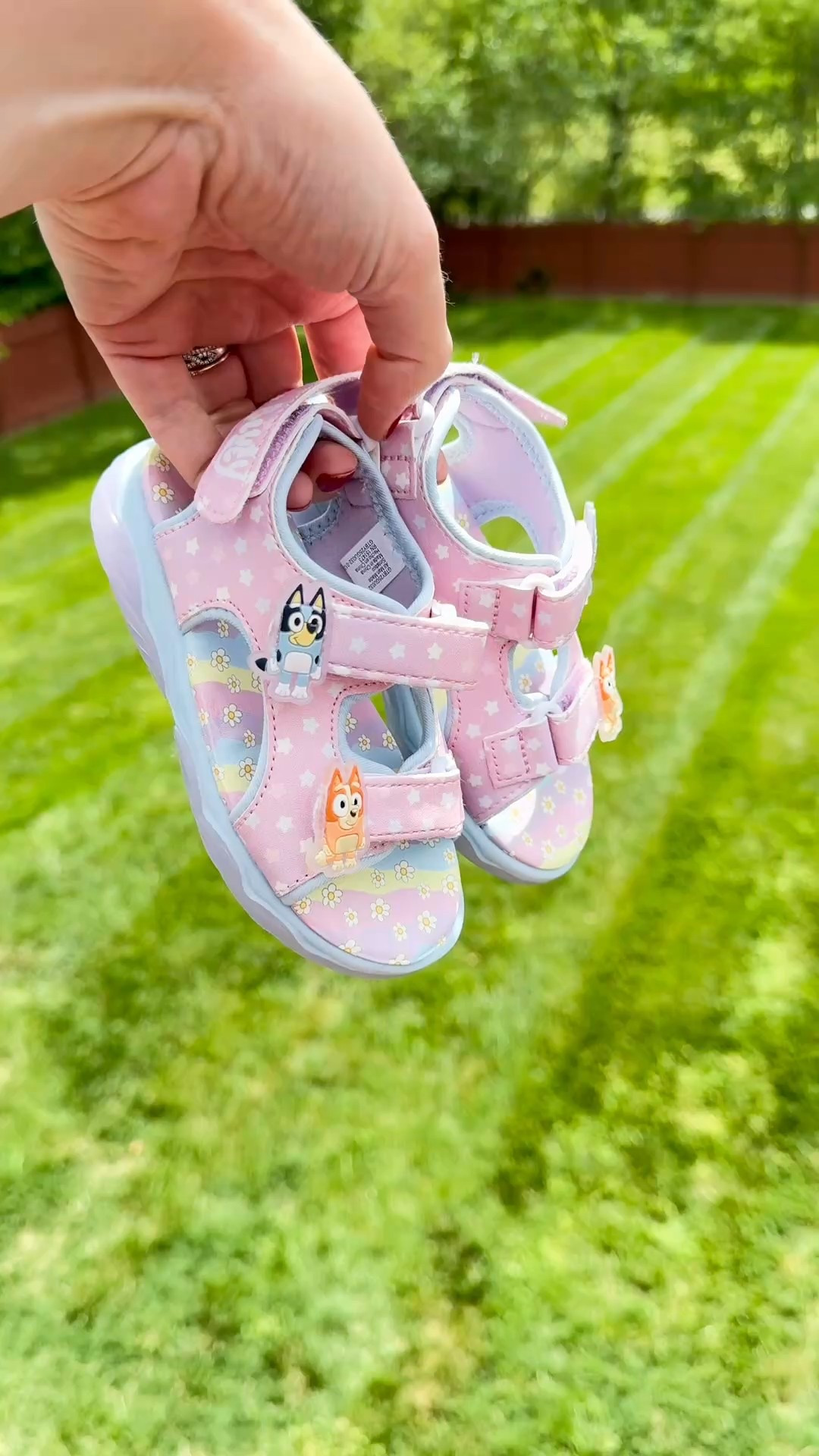 12.98 Bluey Toddler Sandals! 


#LTKKids #LTKFamily #LTKBaby