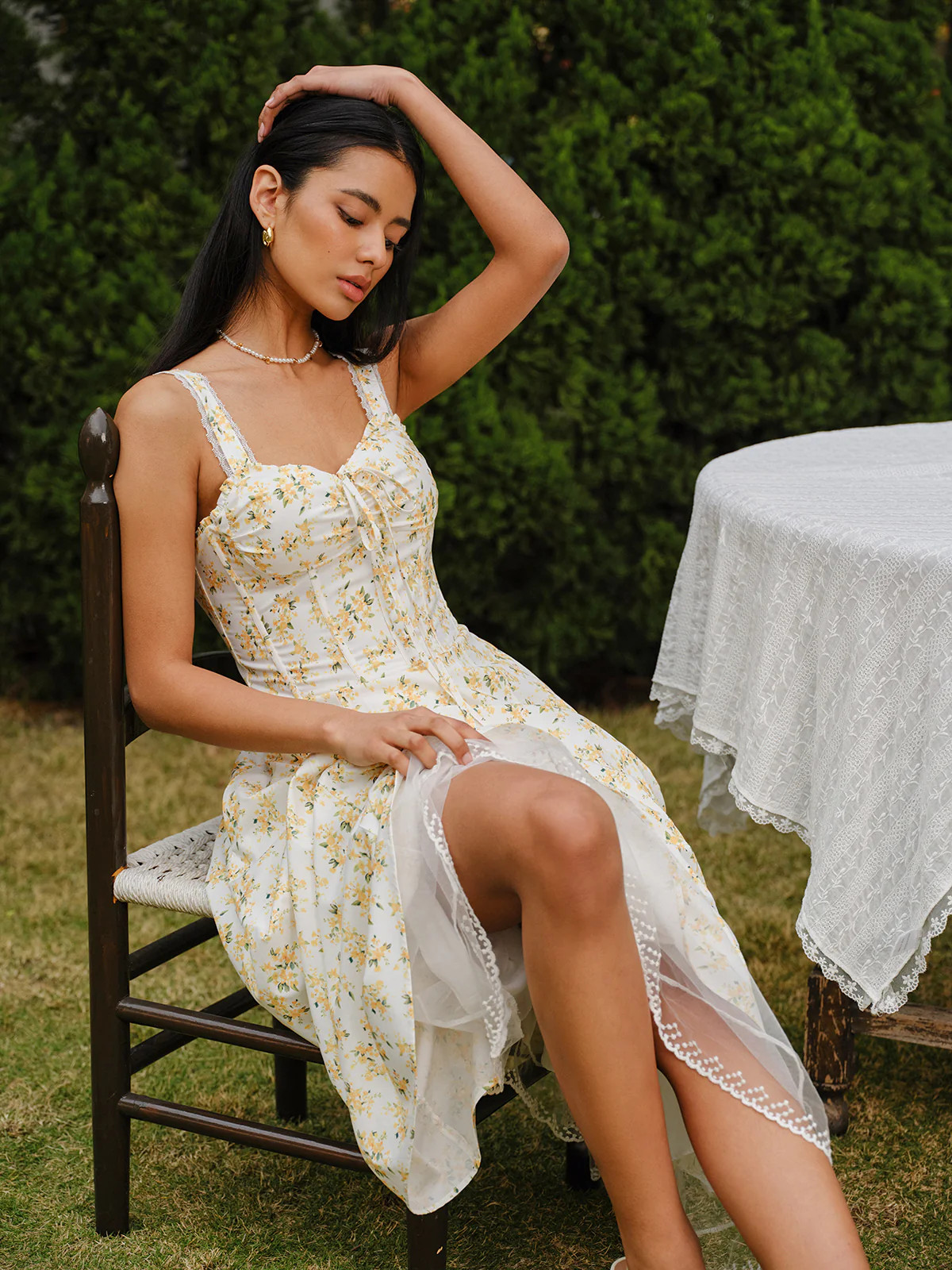 Floral Lace-Trim Tie-Front Dress | Commense