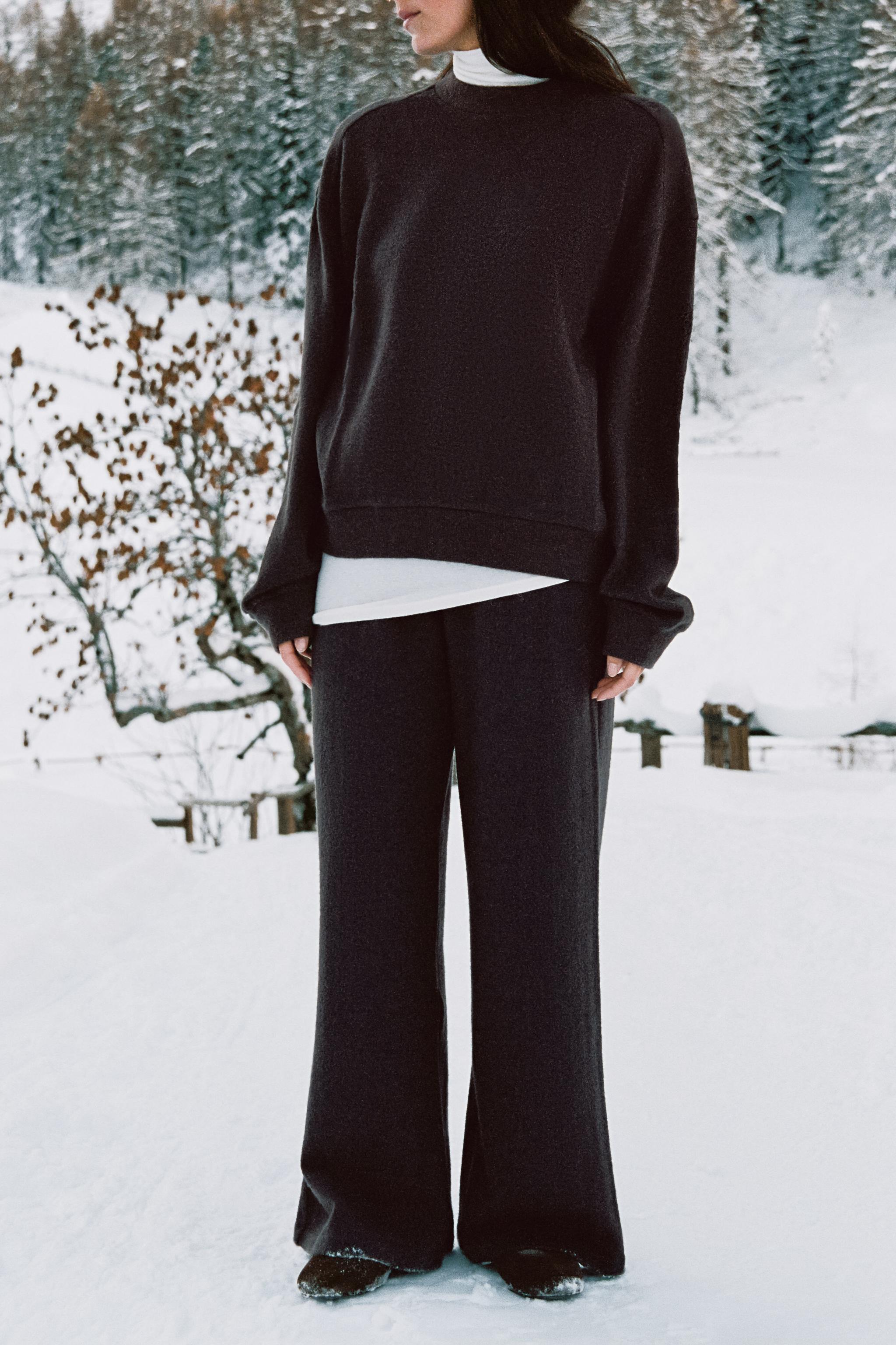 SOFT WIDE-LEG TROUSERS | Zara UK