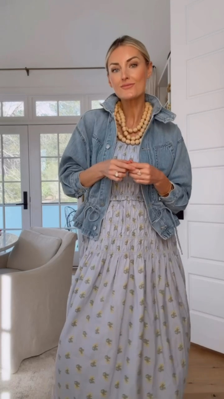 This dress is currently 40% off! 👏🏼 It is such a cute floral pattern! A great dress to have for the summer! Wearing S in dress & XS in jacket!

Loverly Grey, Target, sale, maxi dress, summer dress

#LTKSeasonal #LTKSaleAlert