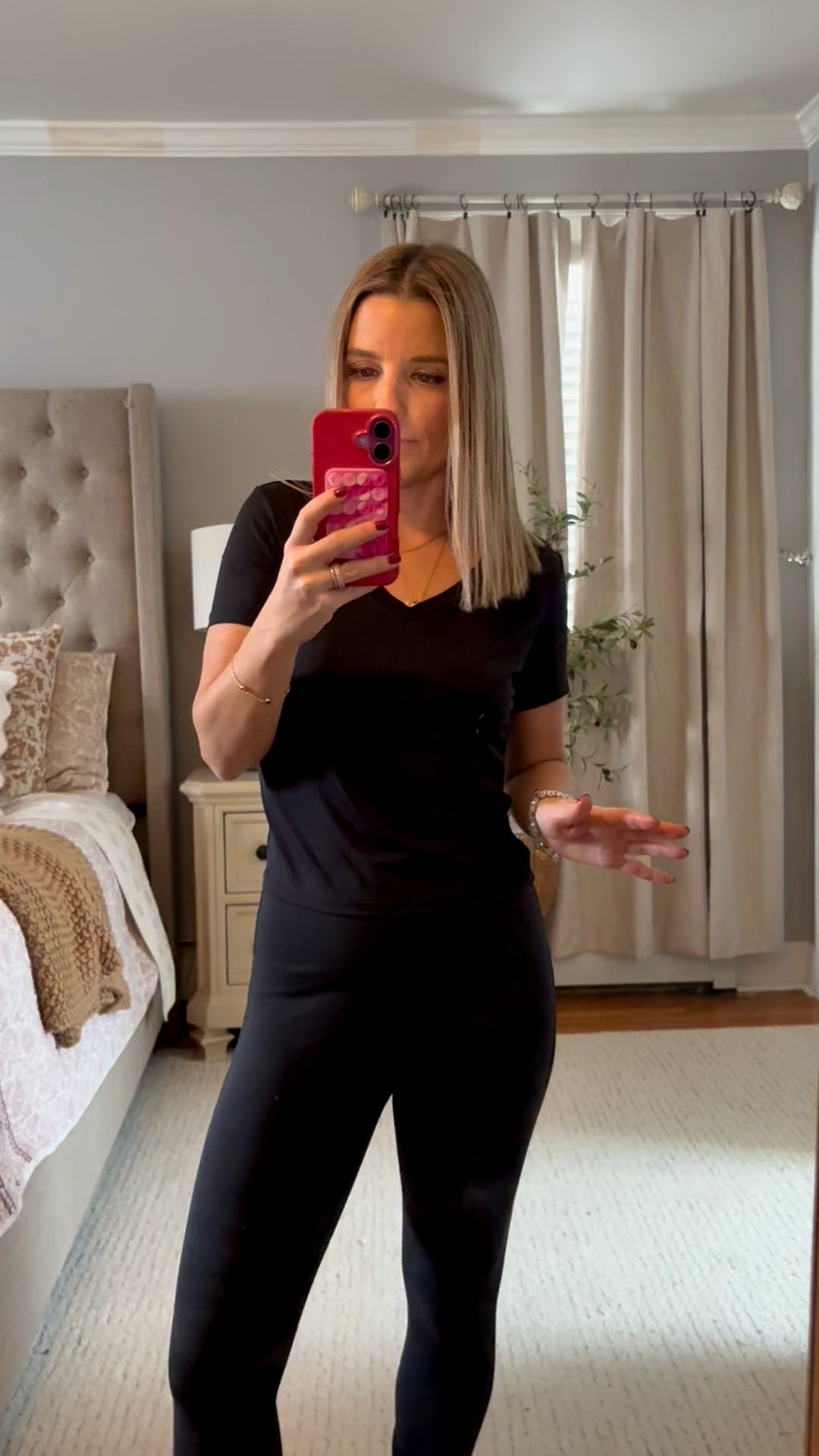 The best basic tee and it fits so good!! Only $14!

#LTKFindsUnder50 #LTKPetite #LTKSaleAlert