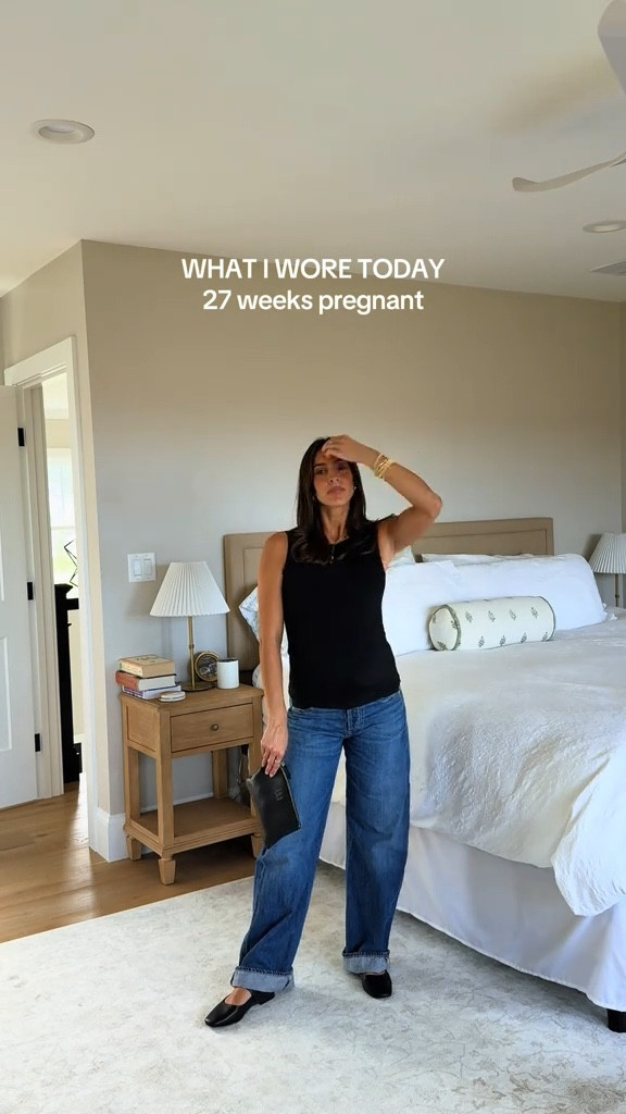 maternity jeans are the worst but these are actually the BEST! 👖

linked what I could find and similar items for what I couldn’t! 

