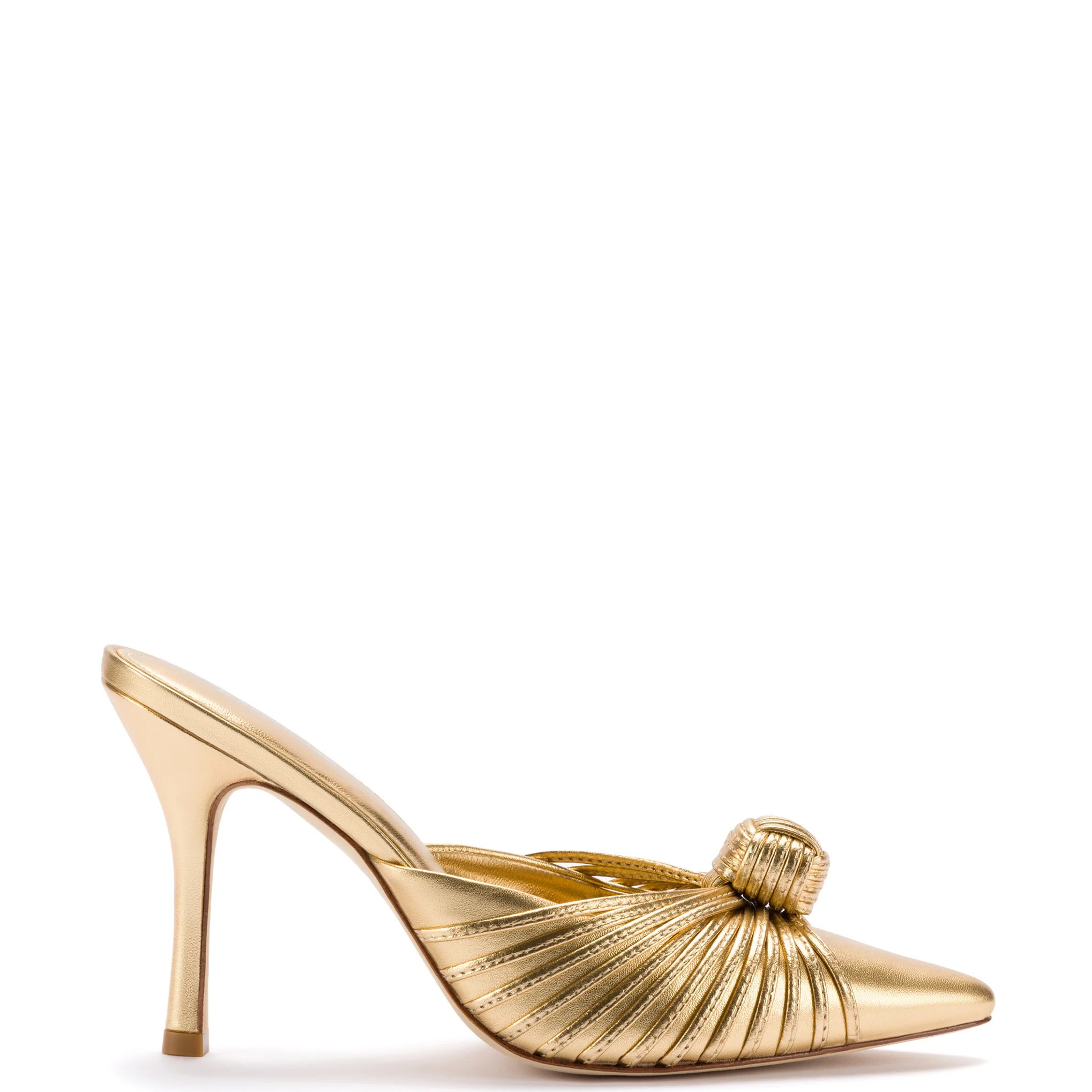 Valerie Pump In Gold Metallic Leather | Larroude