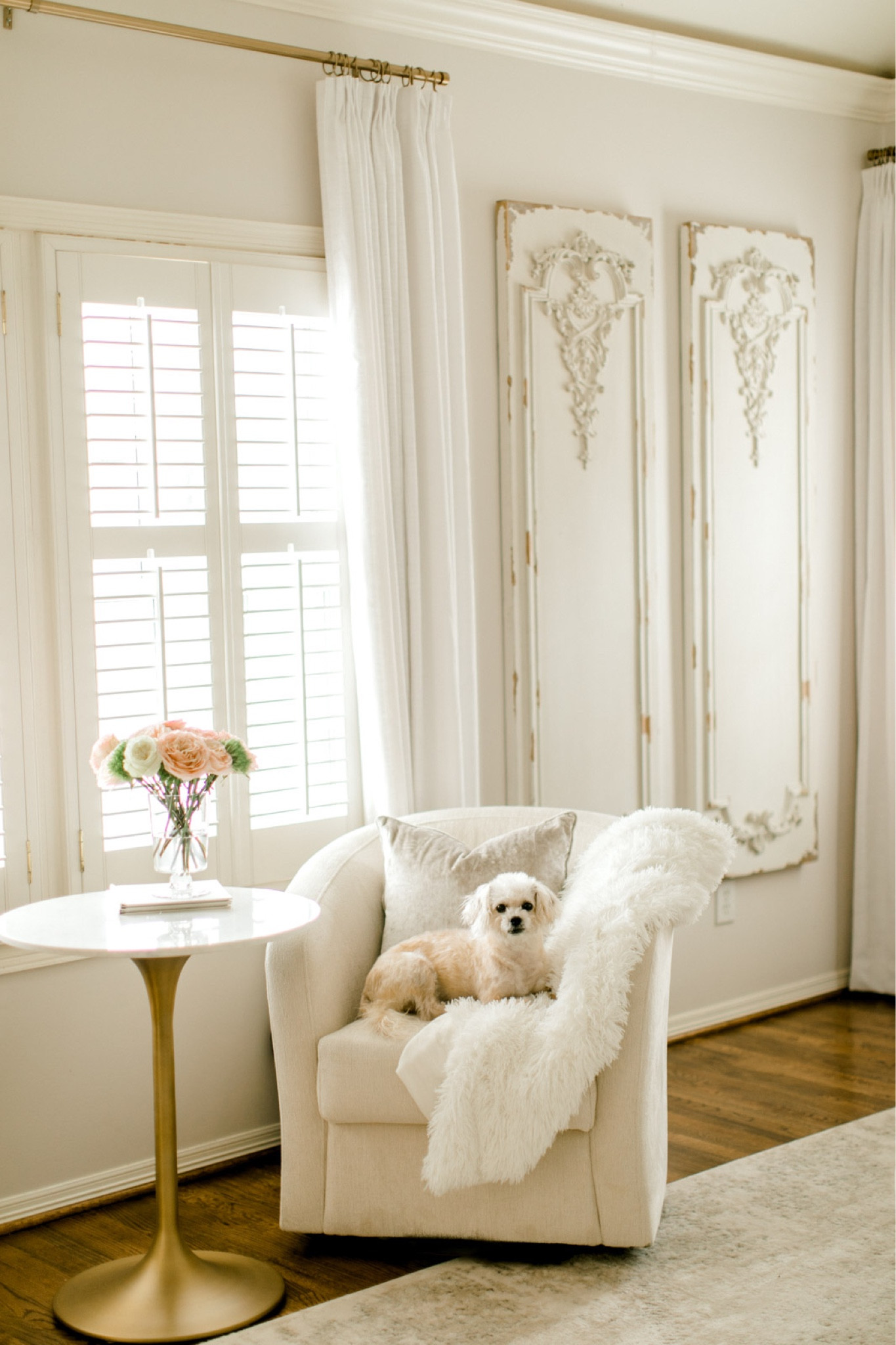 Cozy affordable cream swivel chairs 

#LTKstyletip #LTKhome #LTKFind