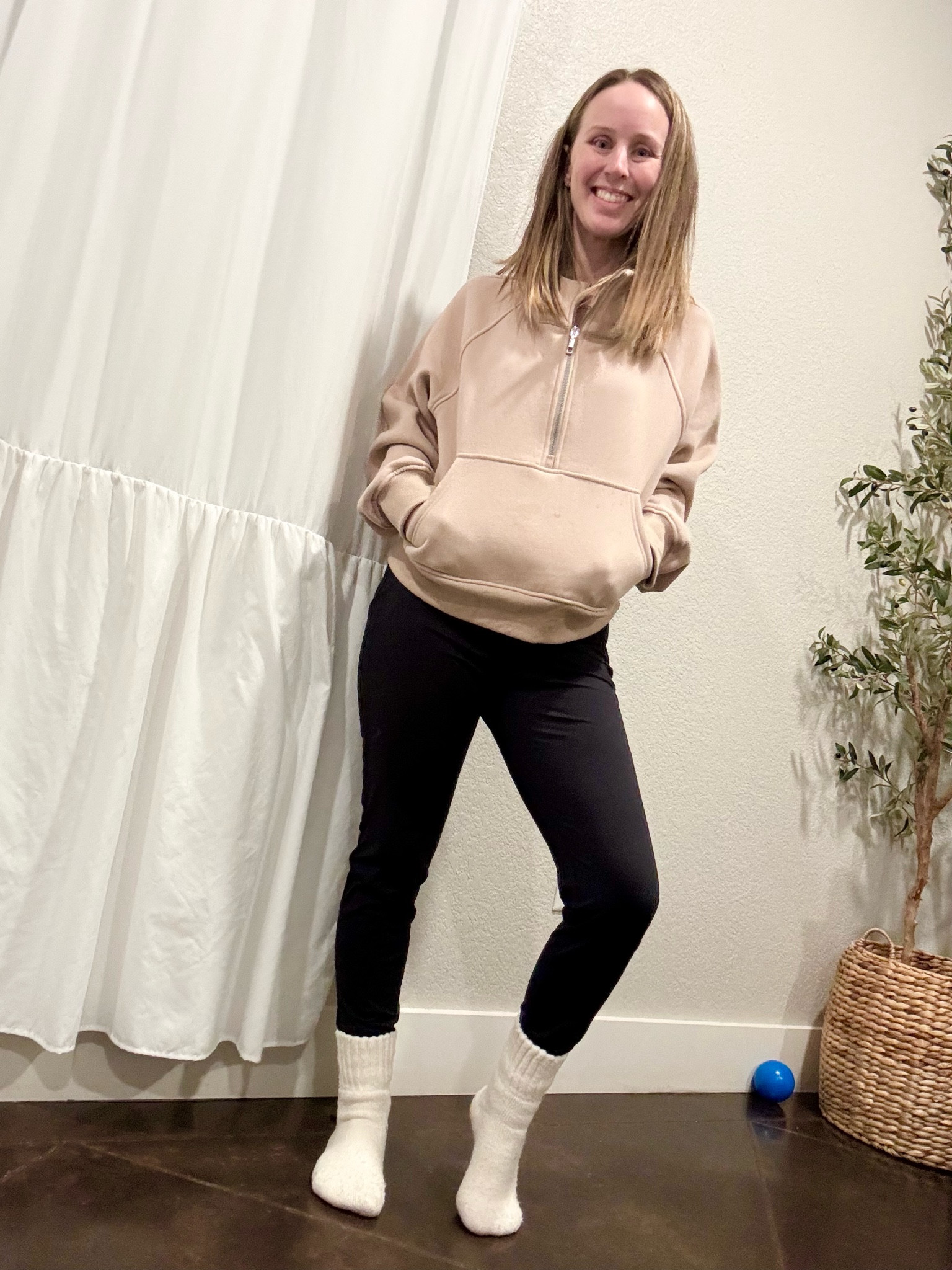 This fleece lined outfit kept me warm during my walk into school- it’s only a bonus that it’s super cute too  

#LTKFitness #LTKSeasonal #LTKTravel