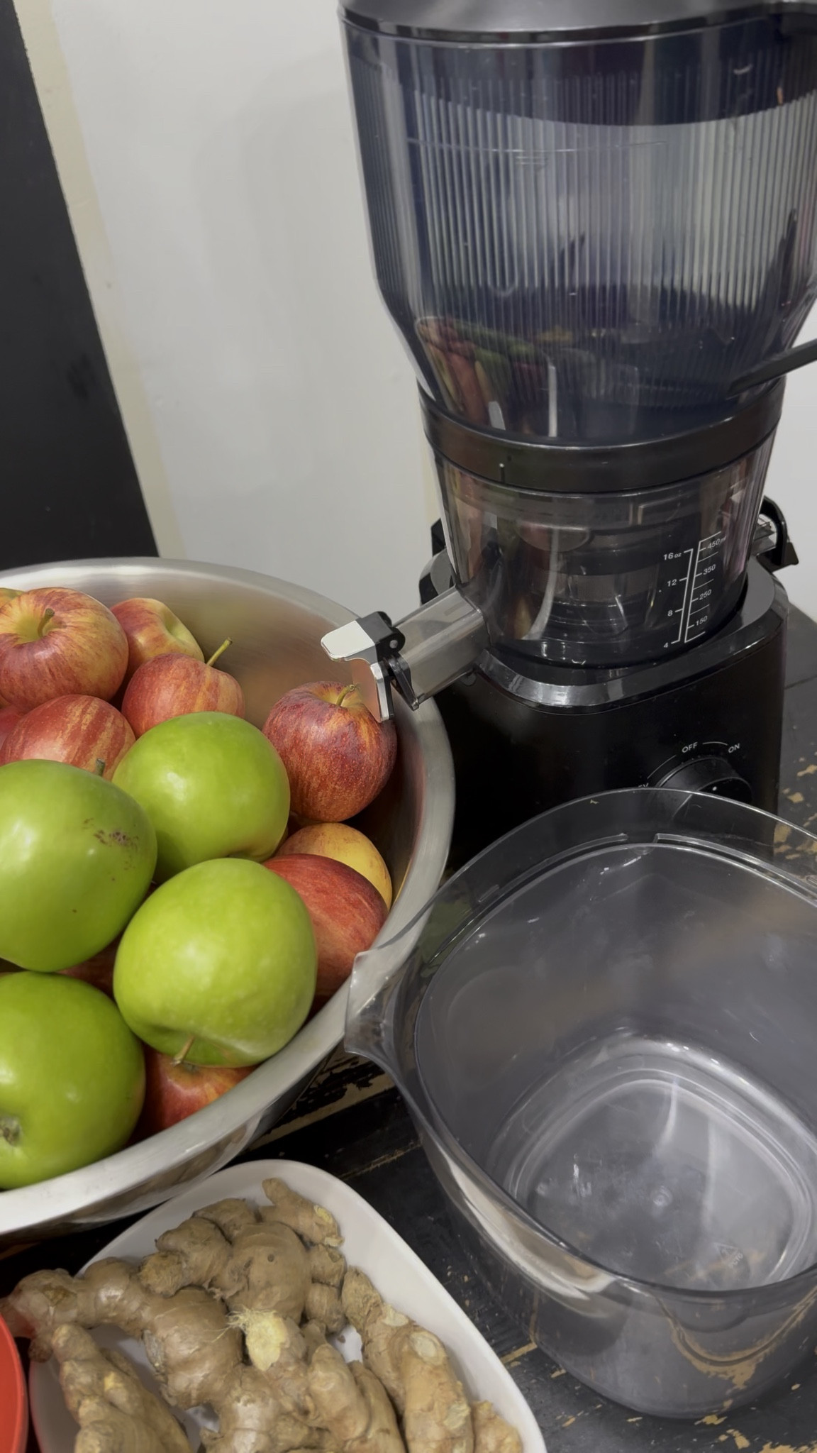 The best juicer 🥬✨
Easy to use, easy to clean, and makes staying consistent with fresh juice a no-brainer. This is one of those wellness upgrades that actually changes your daily routine.
I linked the juicer I swear by on LTK.

#bestjuicer #juicerlife #juicingdaily #healthinvestment #wellnessroutine #guthealth #freshjuice #LTKfinds #LTKsale #shoppingfavorites #onlineshopping #ShoppingWithPriiincesss #AtlantaCreator #Atlantacontentcreators

#LTKfoodie #LTKHome #LTKselfcare