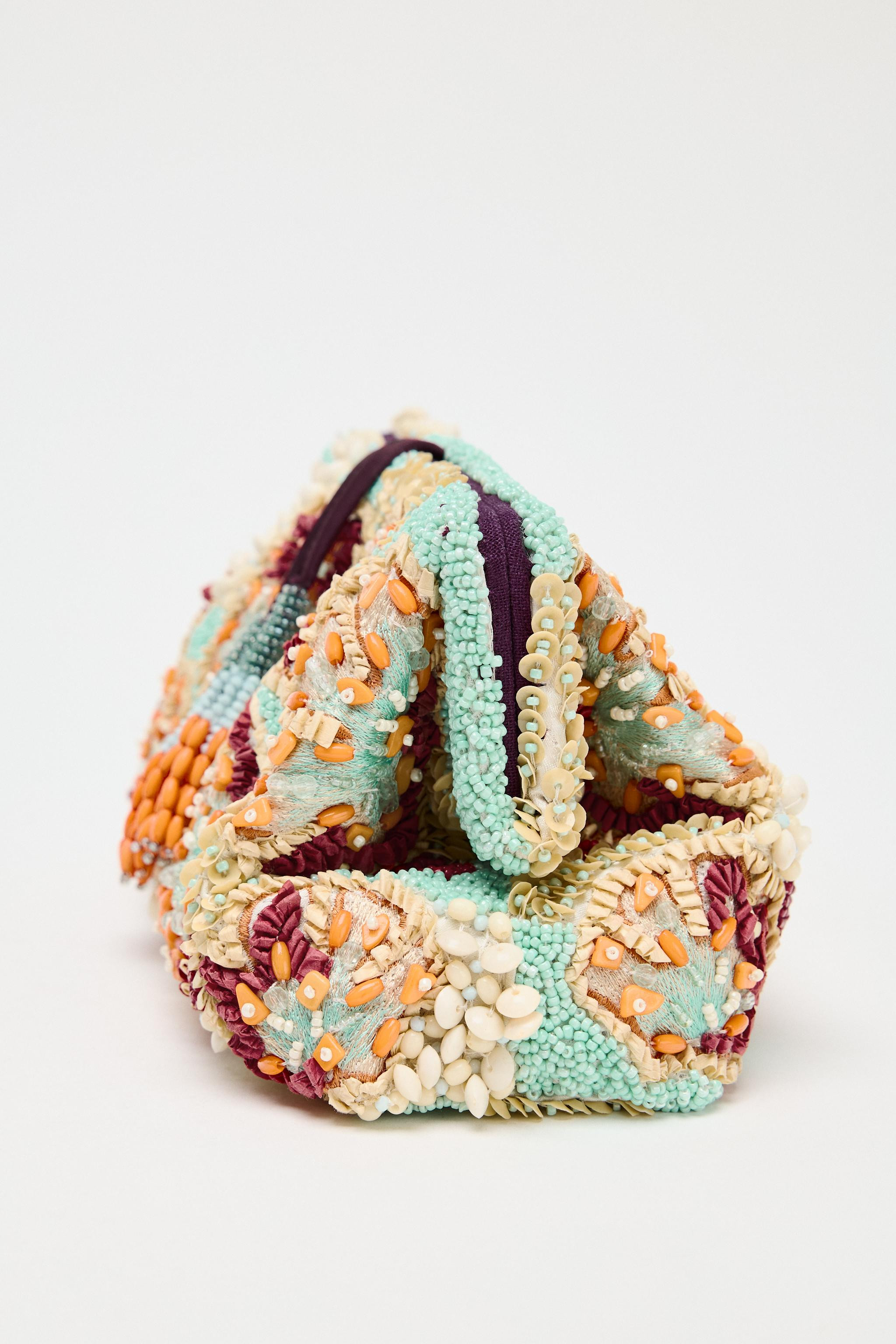 BEADED CLUTCH | Zara US