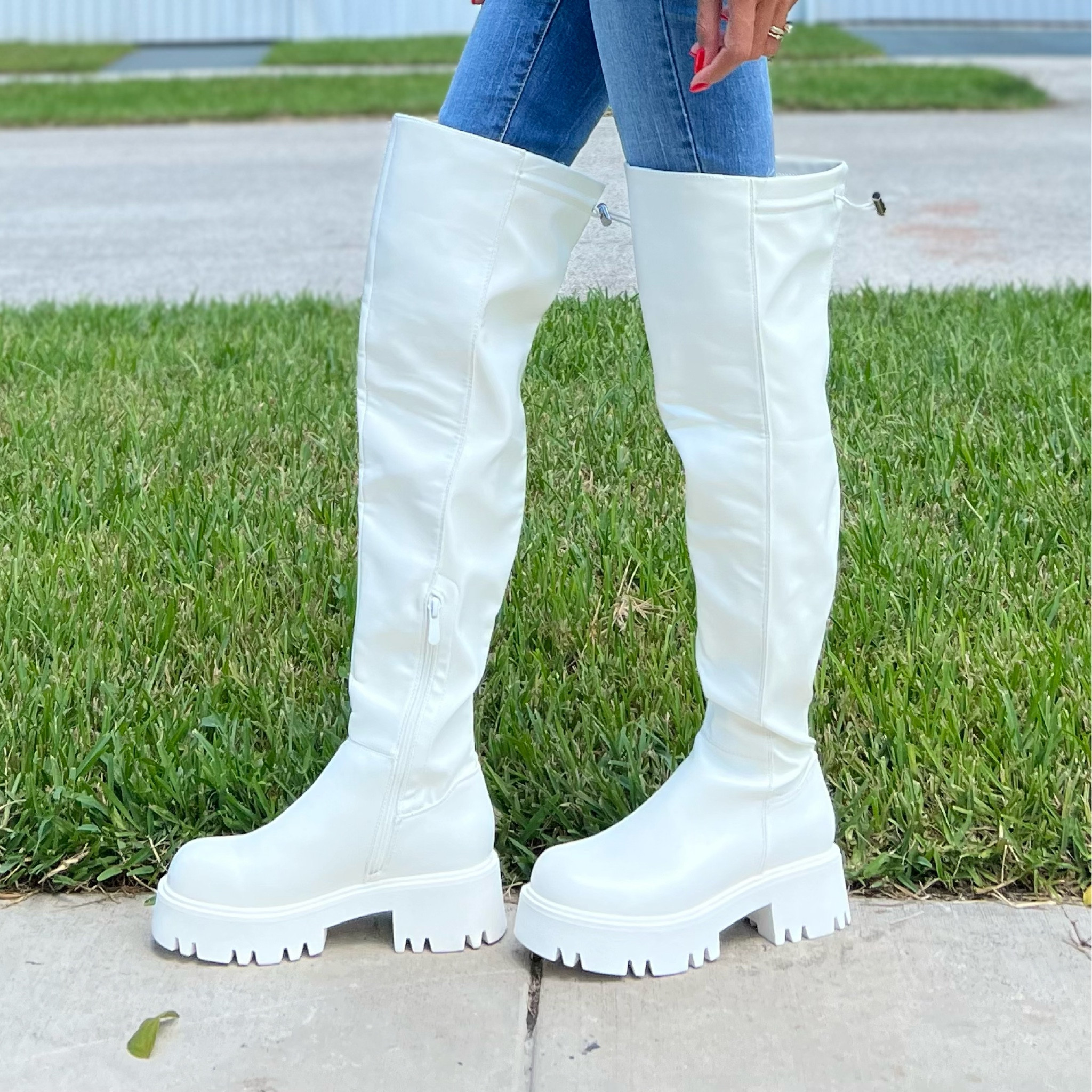 DREAM PAIRS Women's Platform Over The Knee Boots Lug Sole Round Toe Thigh High Long Chunky Block Heels Fall Boots

#LTKSeasonal #LTKstyletip #LTKfamily