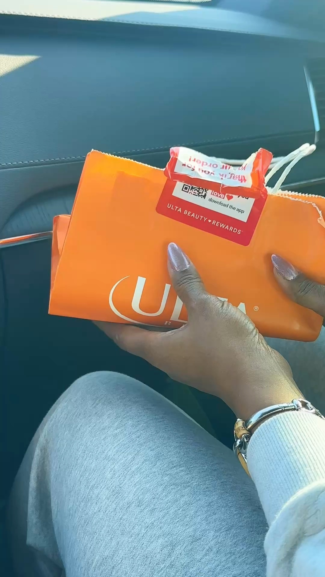 Today is a great day to get your scalp health! Catch this steal with Ulta 21 Days of Beauty sale happening now. I had to stock up! This serum has helped my hair look more dense and less flat. Im obsessed with their entire line💚💚💚
@Divi Official 