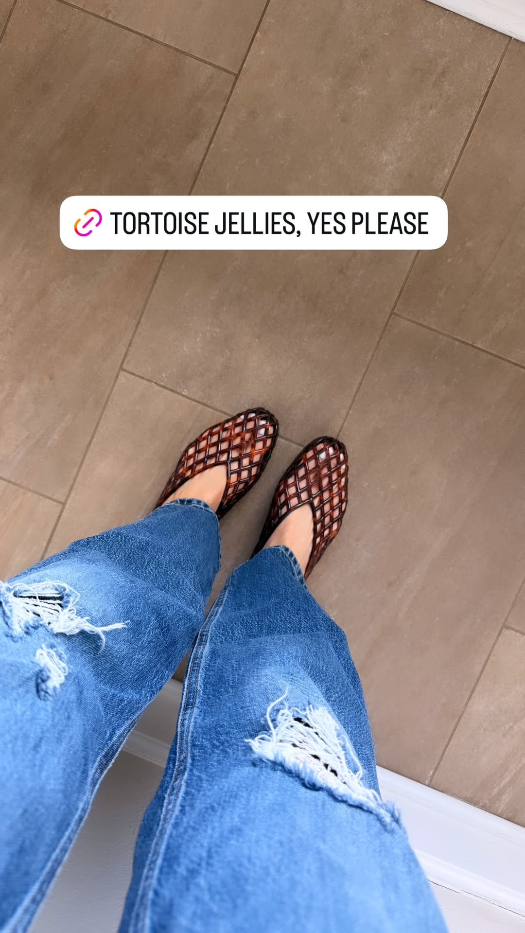 these tortoise jellies are the perfect addition to any summer outfit! ✨ 

 #LTKgrwm #LTKootd #LTKSeasonal