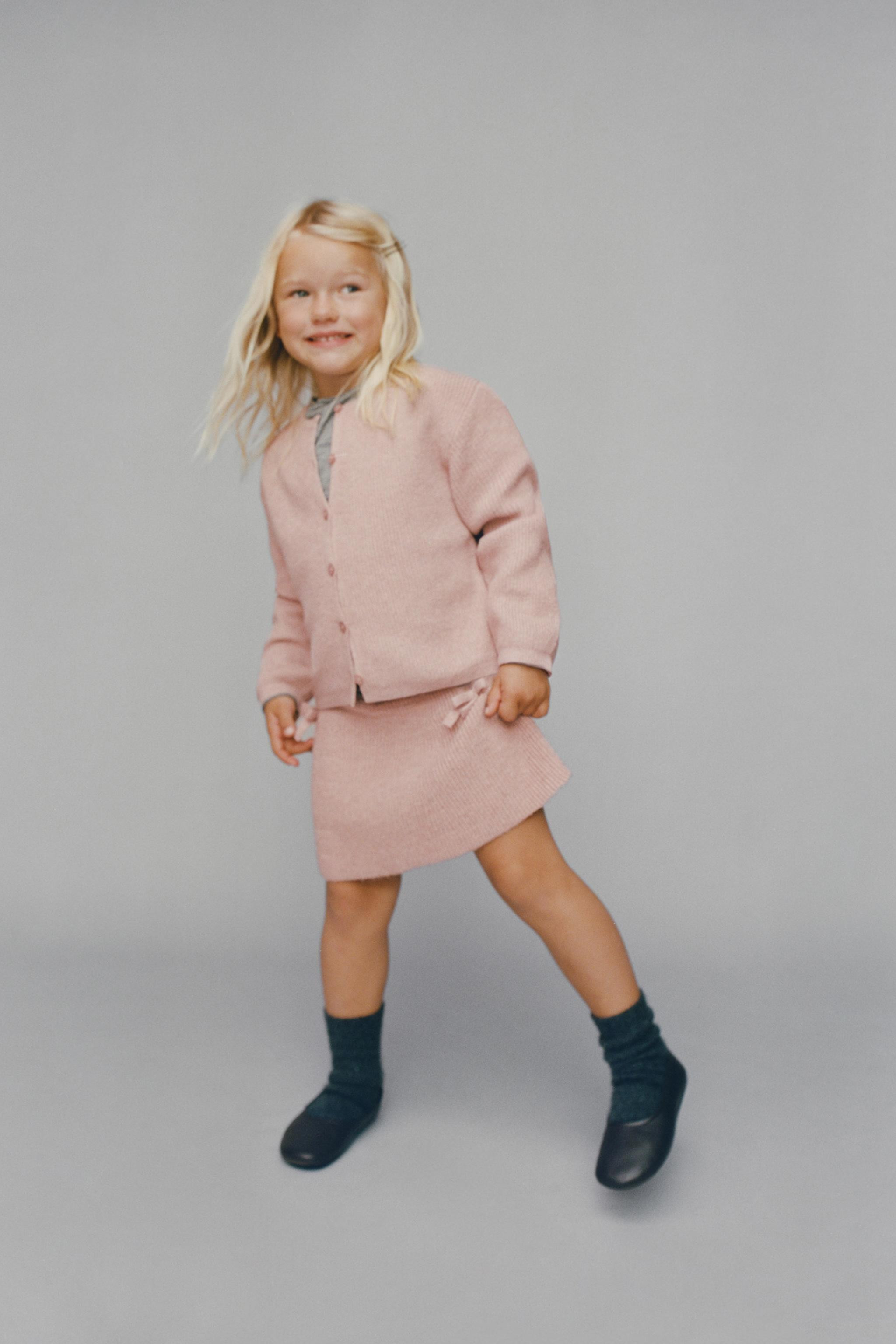 CARDIGAN BASIC IN MAGLIA | Zara IT