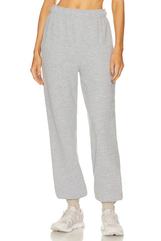 alo Accolade Sweatpant in Athletic Heather Grey from Revolve.com | Revolve Clothing (Global)